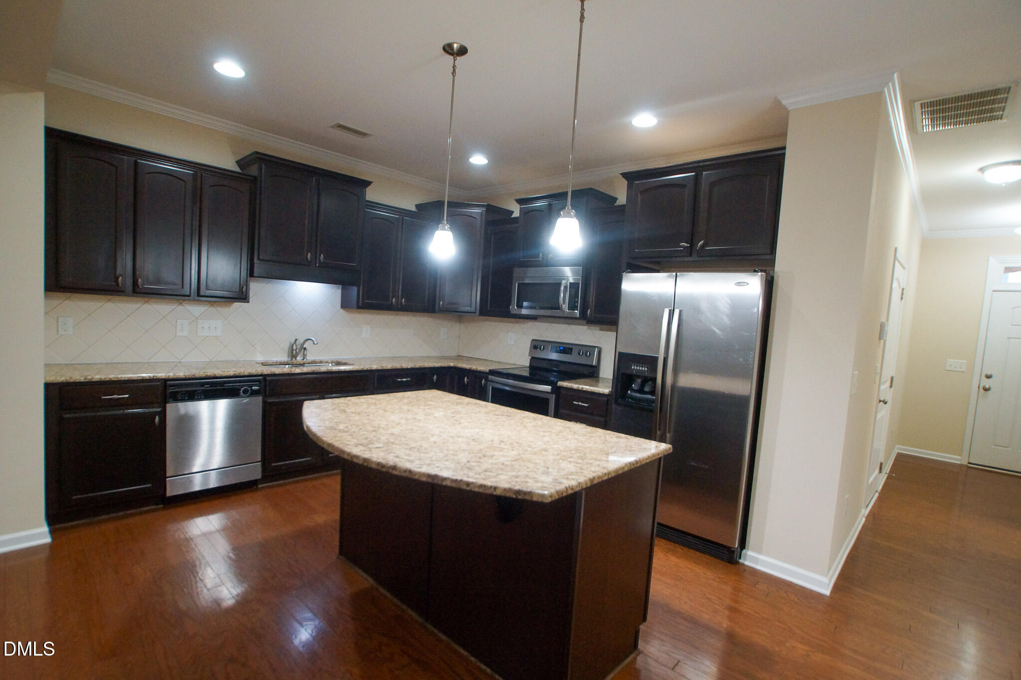 2404 Swans Rest Way Property Photo 4