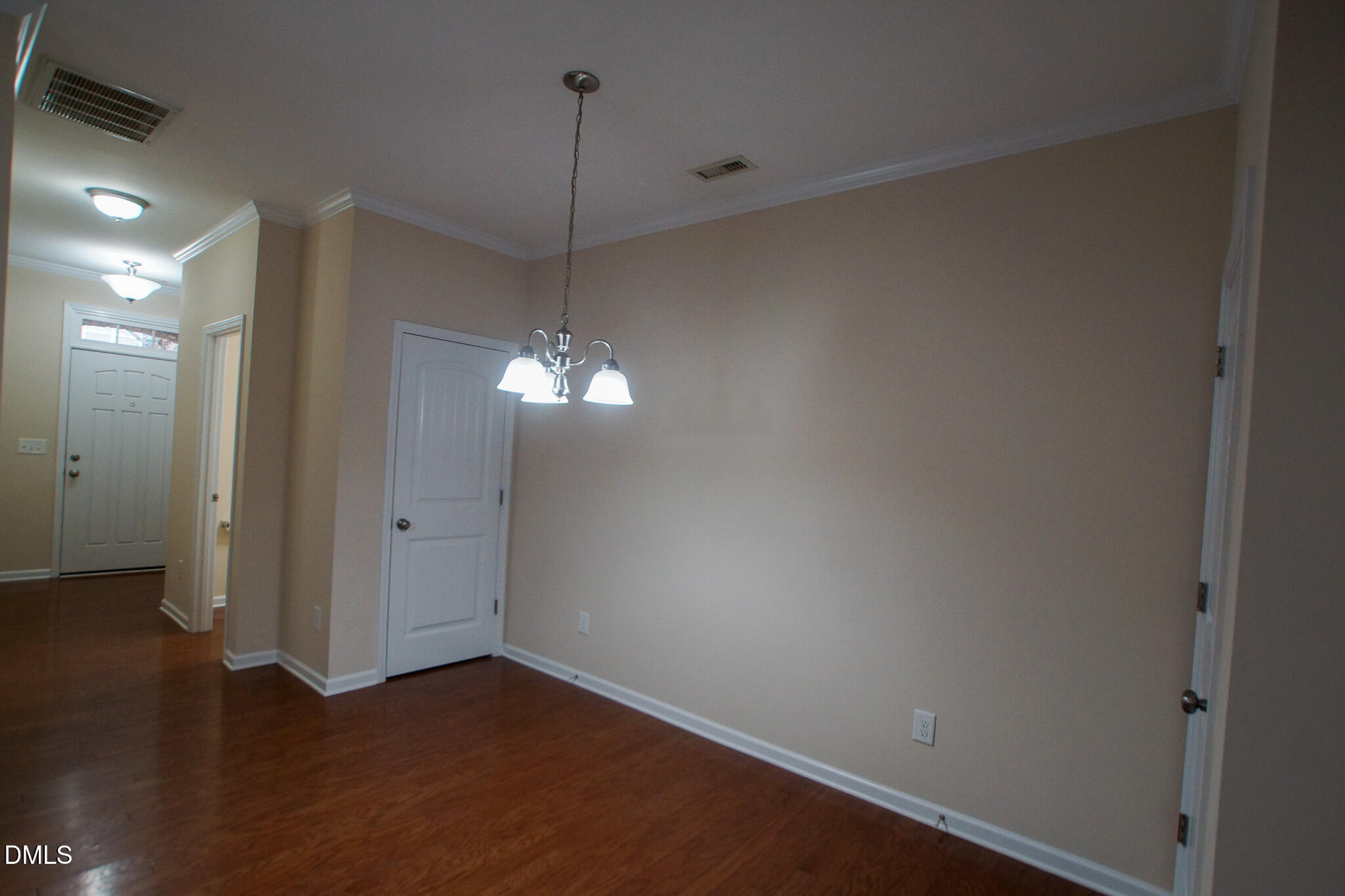 2404 Swans Rest Way Property Photo 5