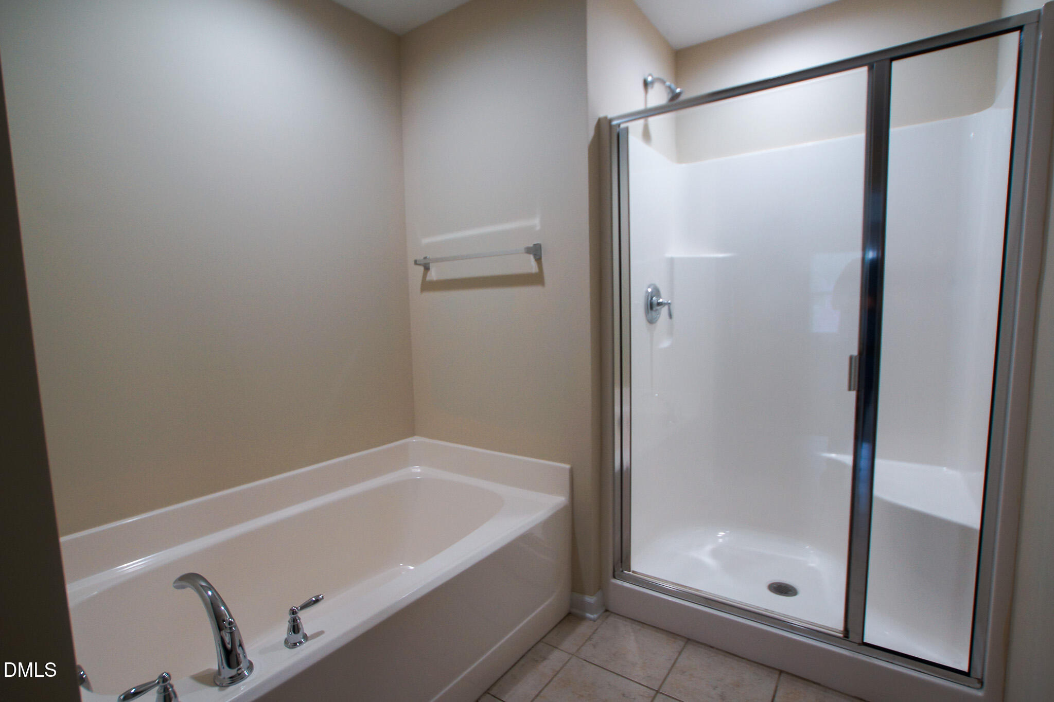 2404 Swans Rest Way Property Photo 12