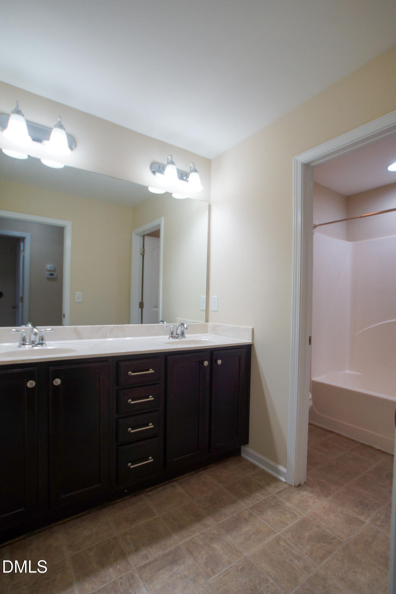 2404 Swans Rest Way Property Photo 16