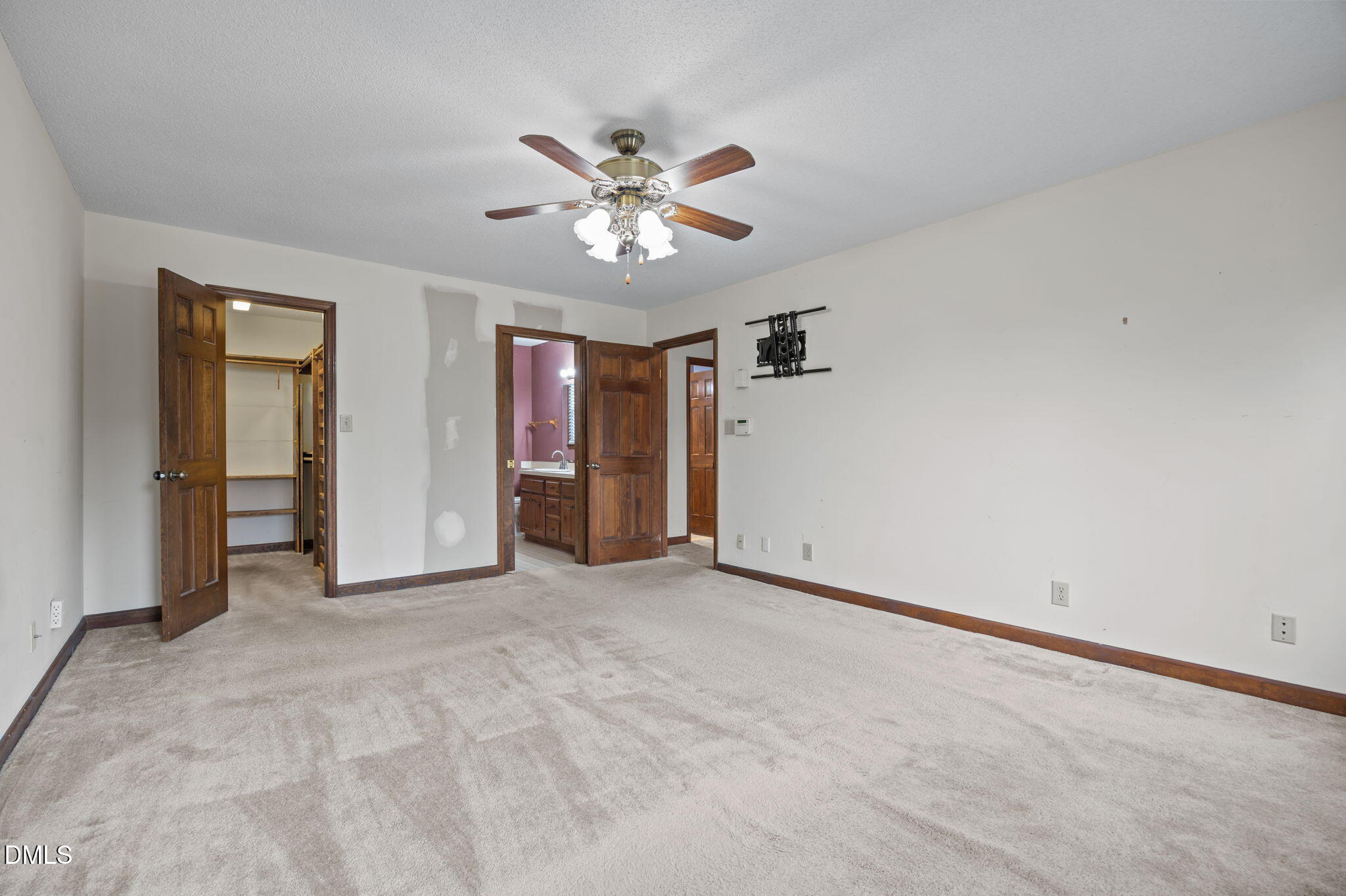 5105 Bambi Court Property Photo 28
