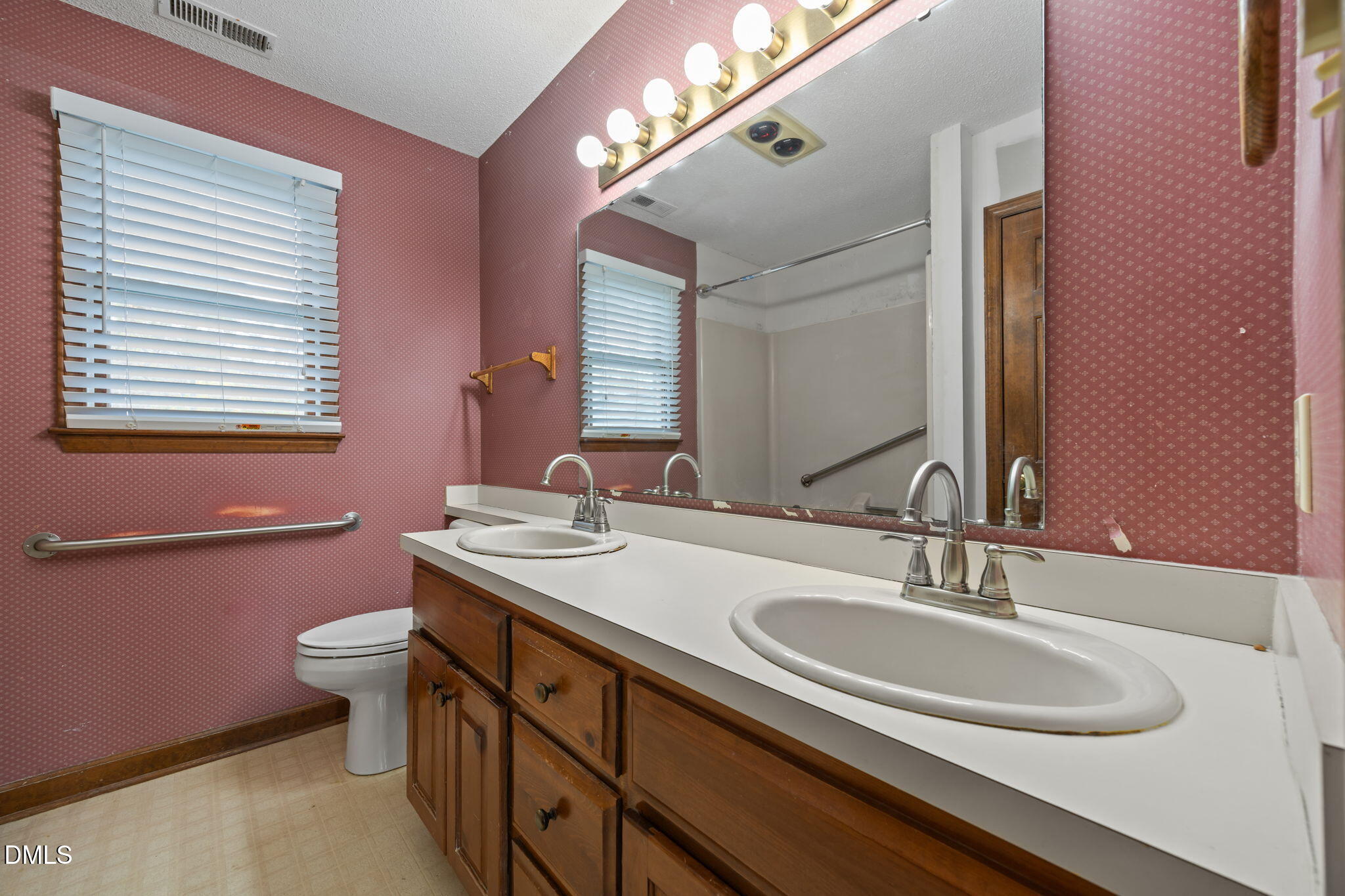 5105 Bambi Court Property Photo 29