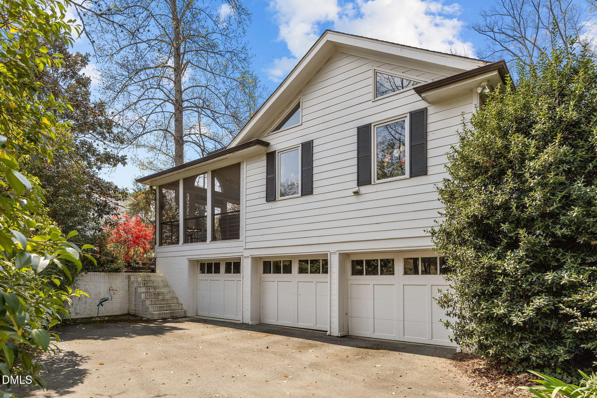 2425 Argyle Drive Property Photo 4