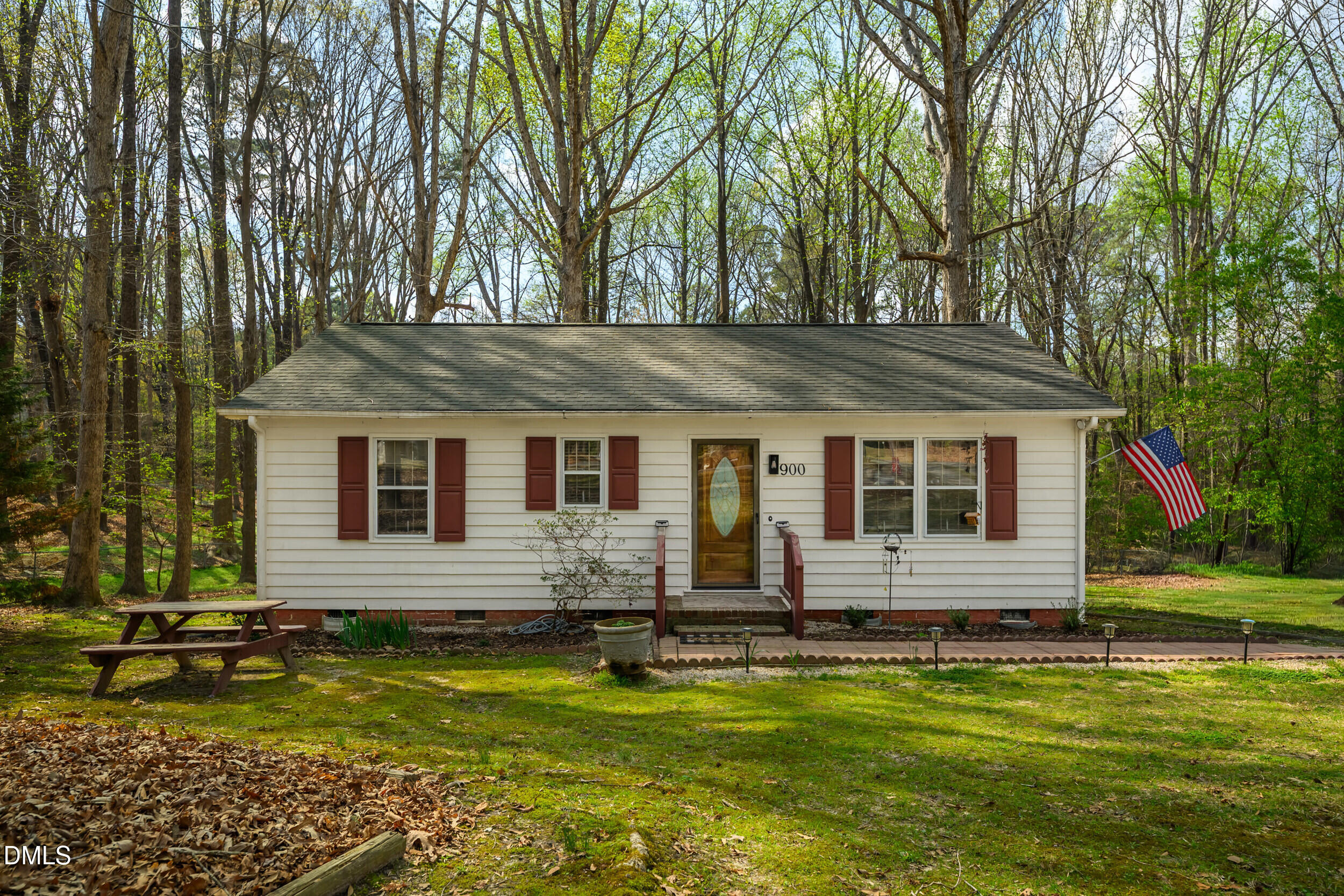 900 Cricket Knoll Road