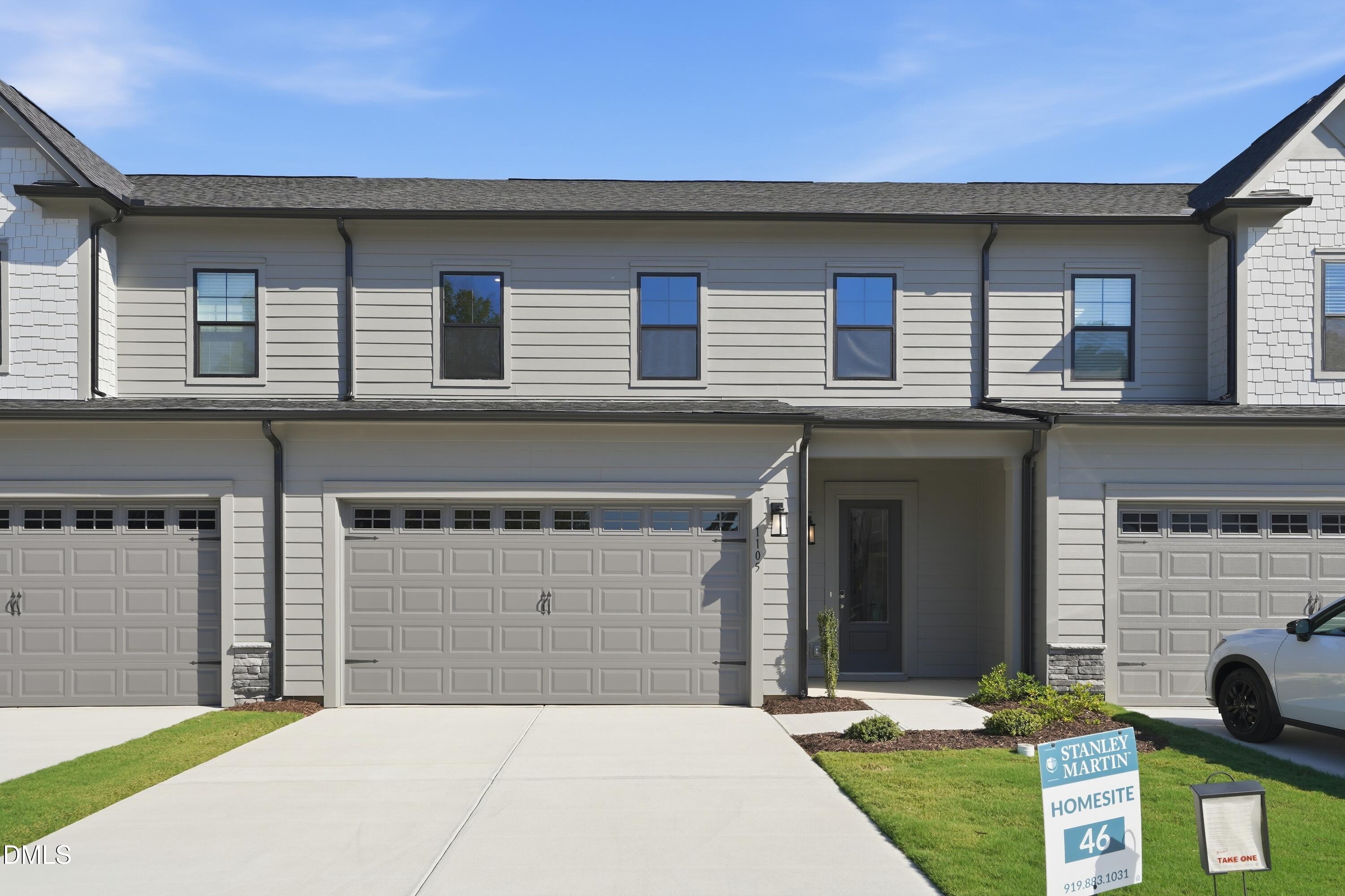 1105 Palisade Bluff Lane Property Photo 1