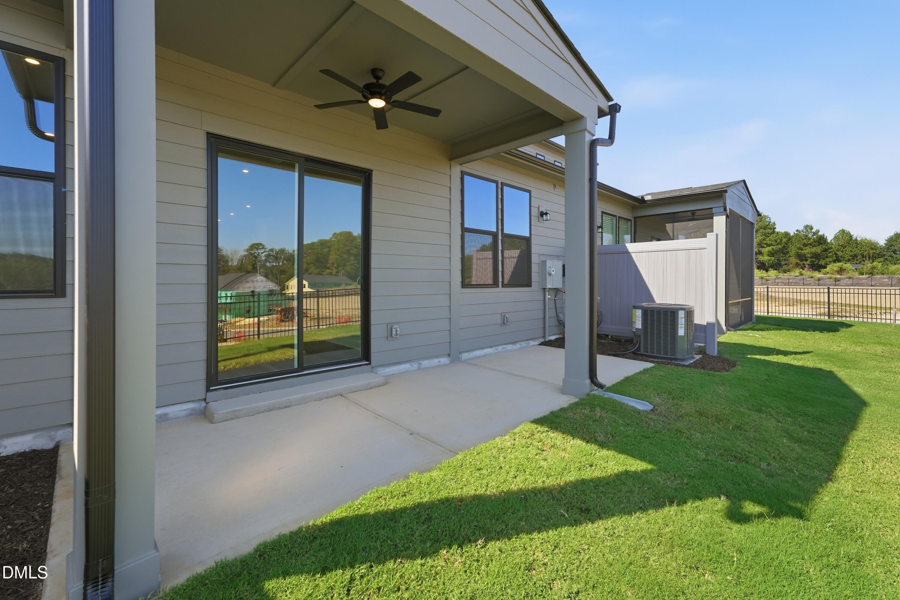 1105 Palisade Bluff Lane Property Photo 44