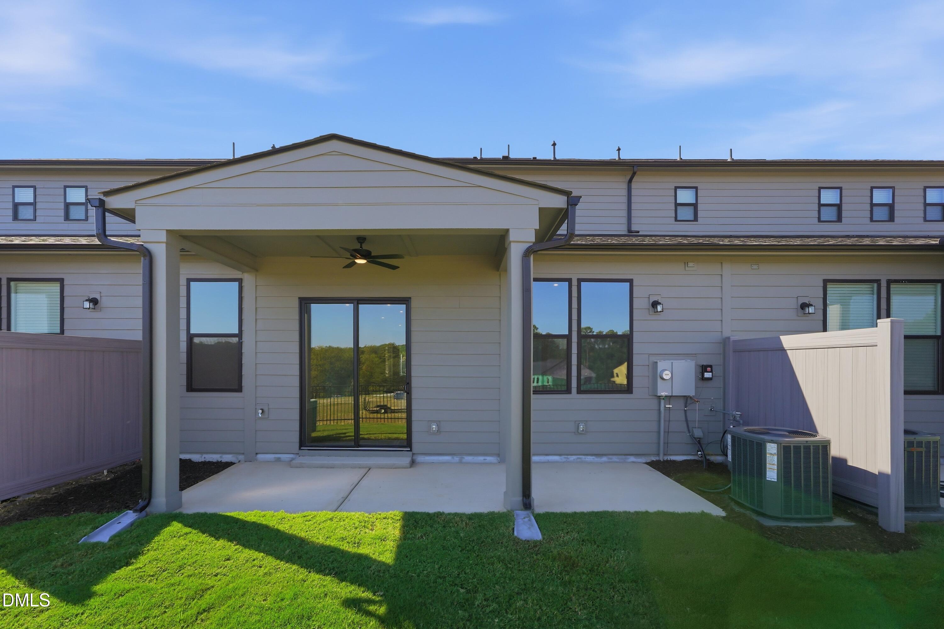 1105 Palisade Bluff Lane Property Photo 49