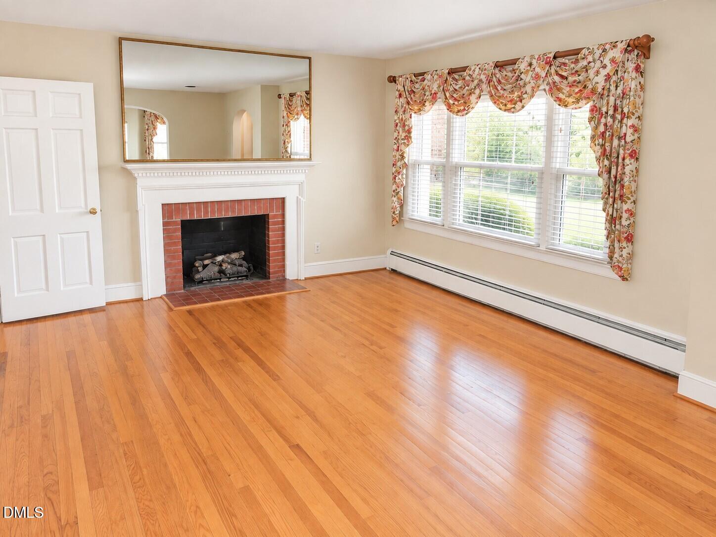 300 Forest Road Property Photo 4