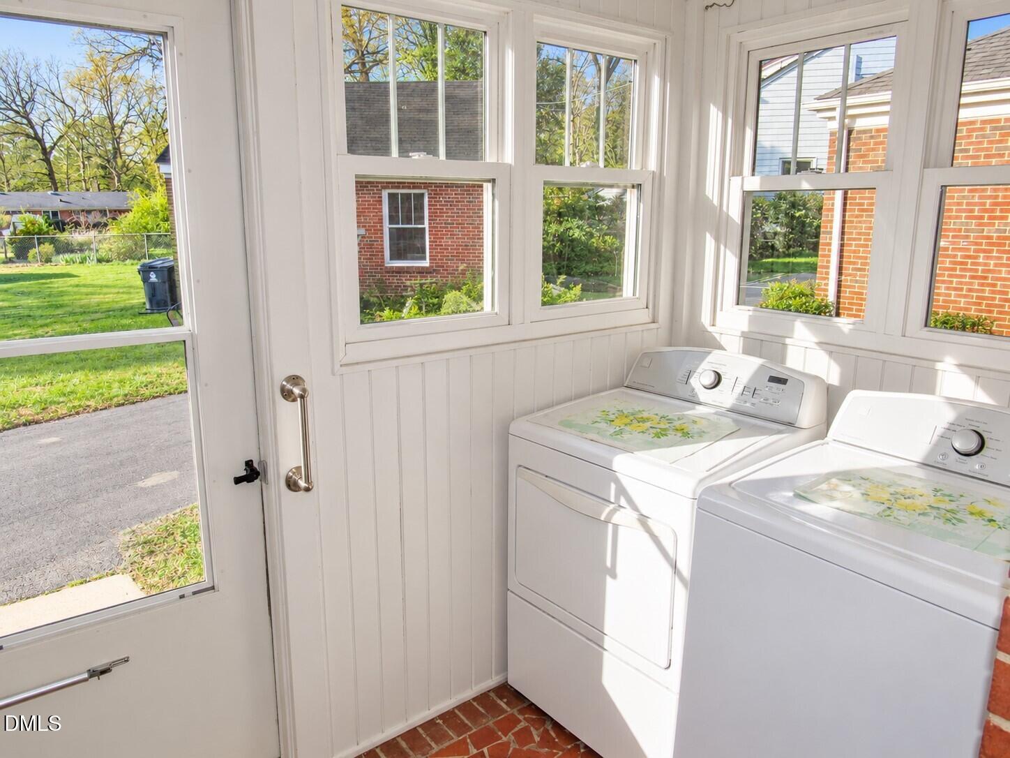 300 Forest Road Property Photo 16