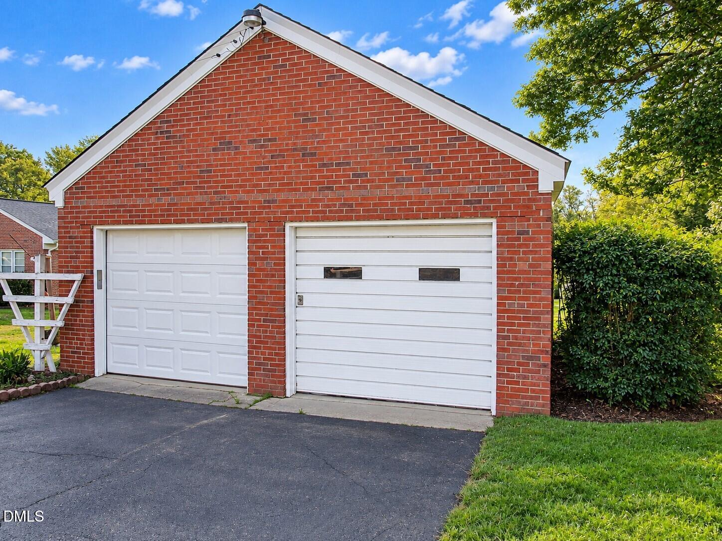 300 Forest Road Property Photo 32