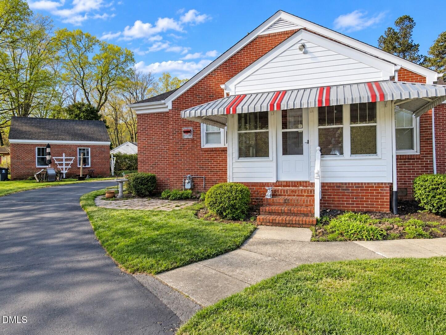 300 Forest Road Property Photo 34