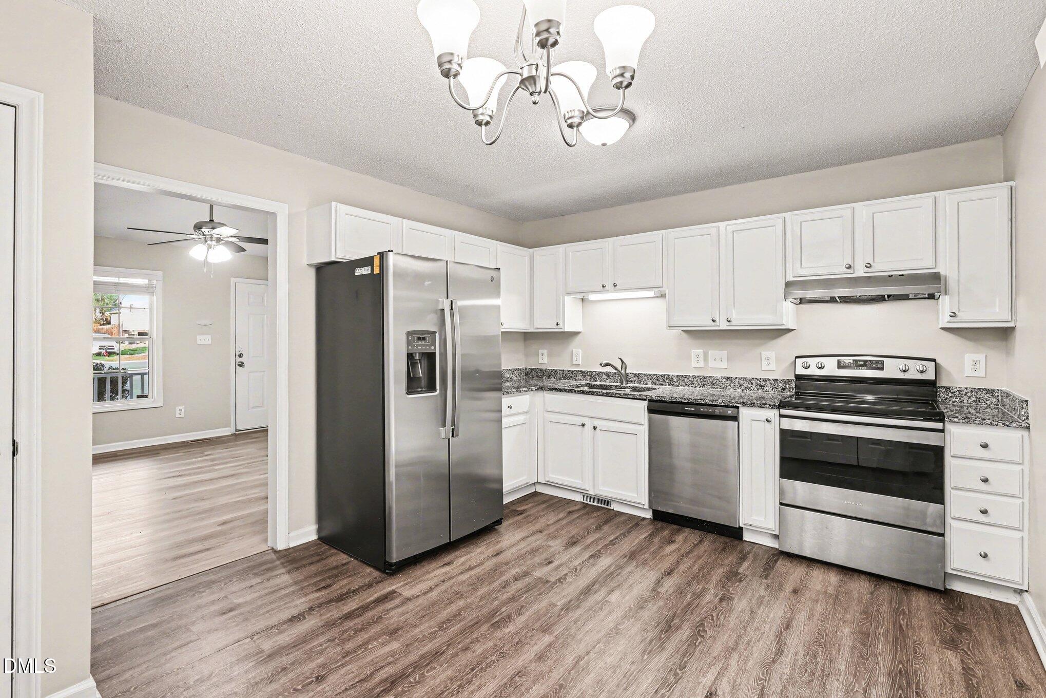 6000 Presentation Street Property Photo 6
