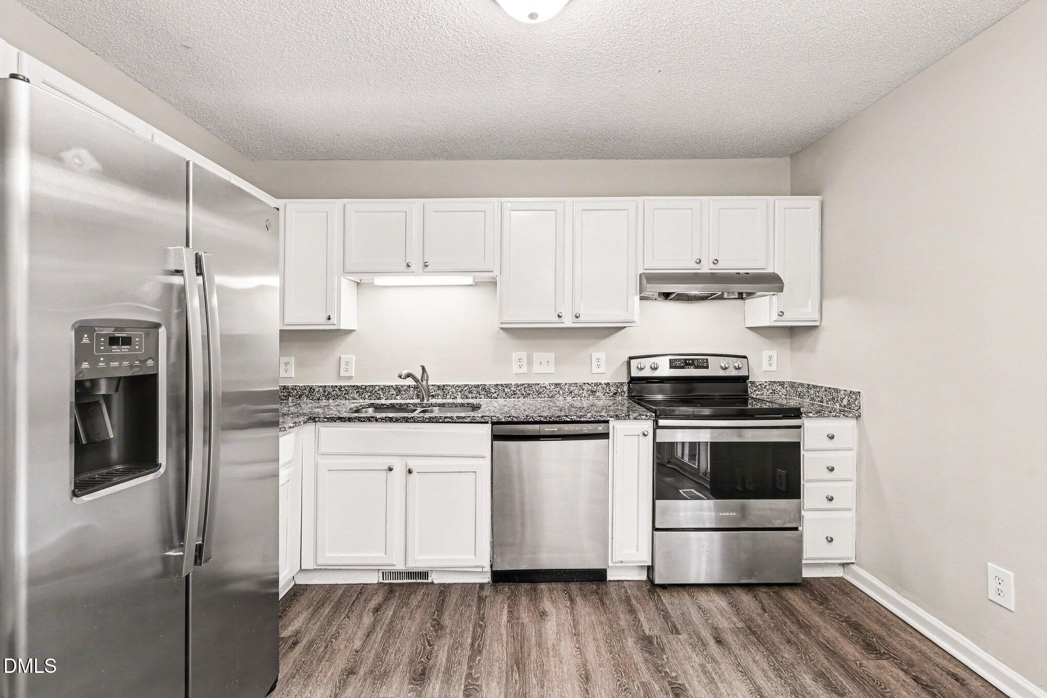 6000 Presentation Street Property Photo 7