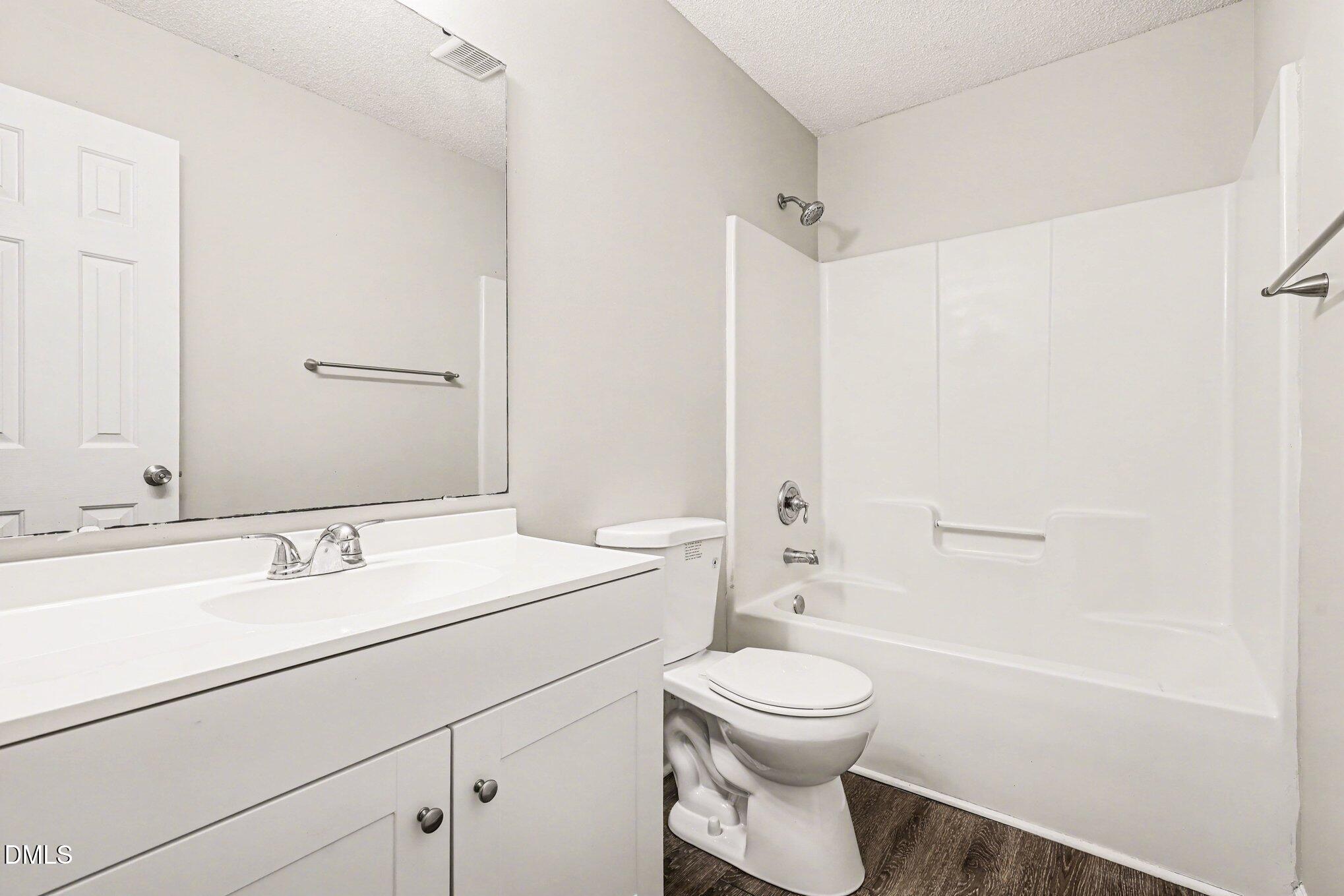 6000 Presentation Street Property Photo 10