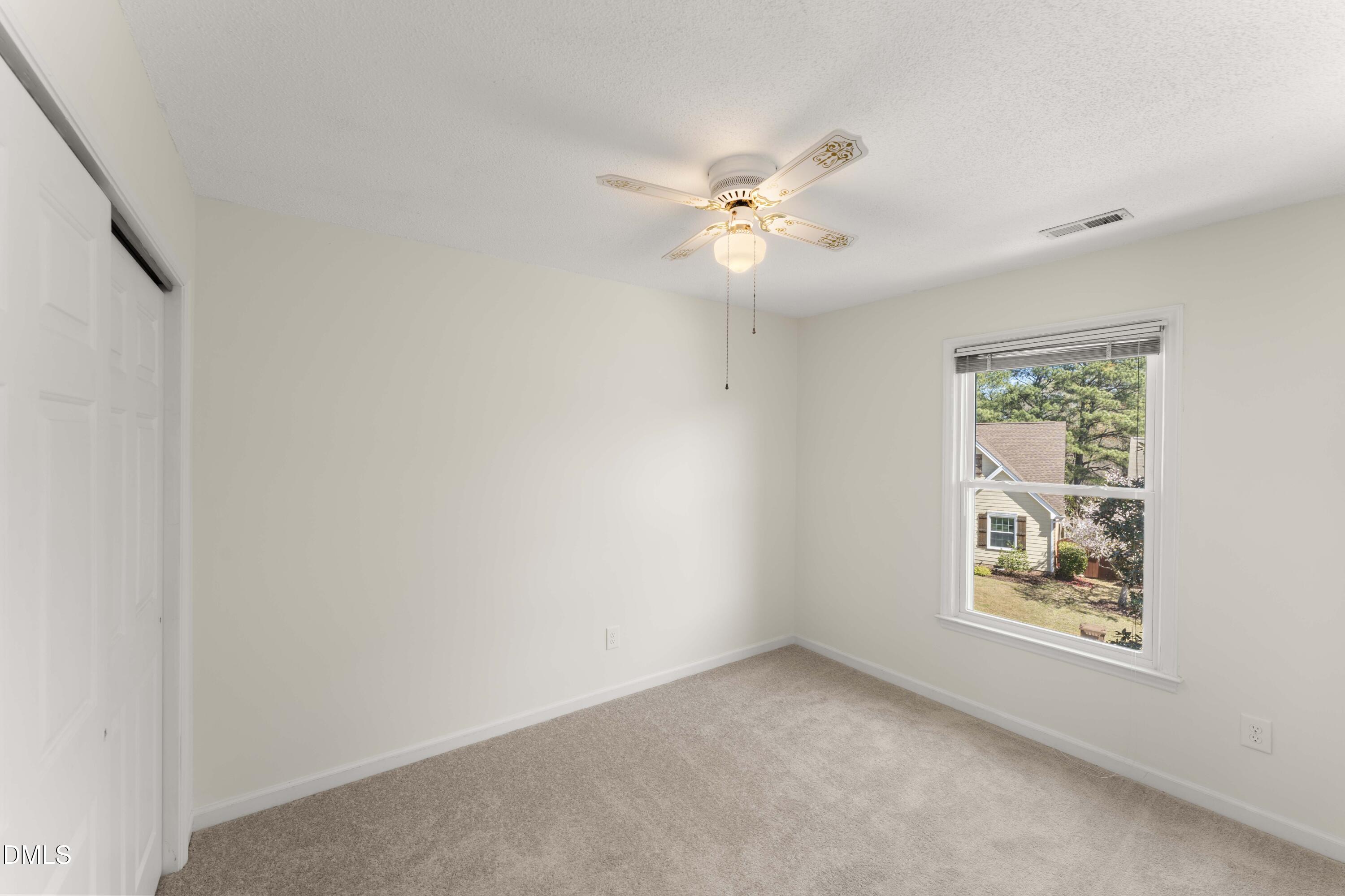 107 Crestpoint Court Property Photo 29