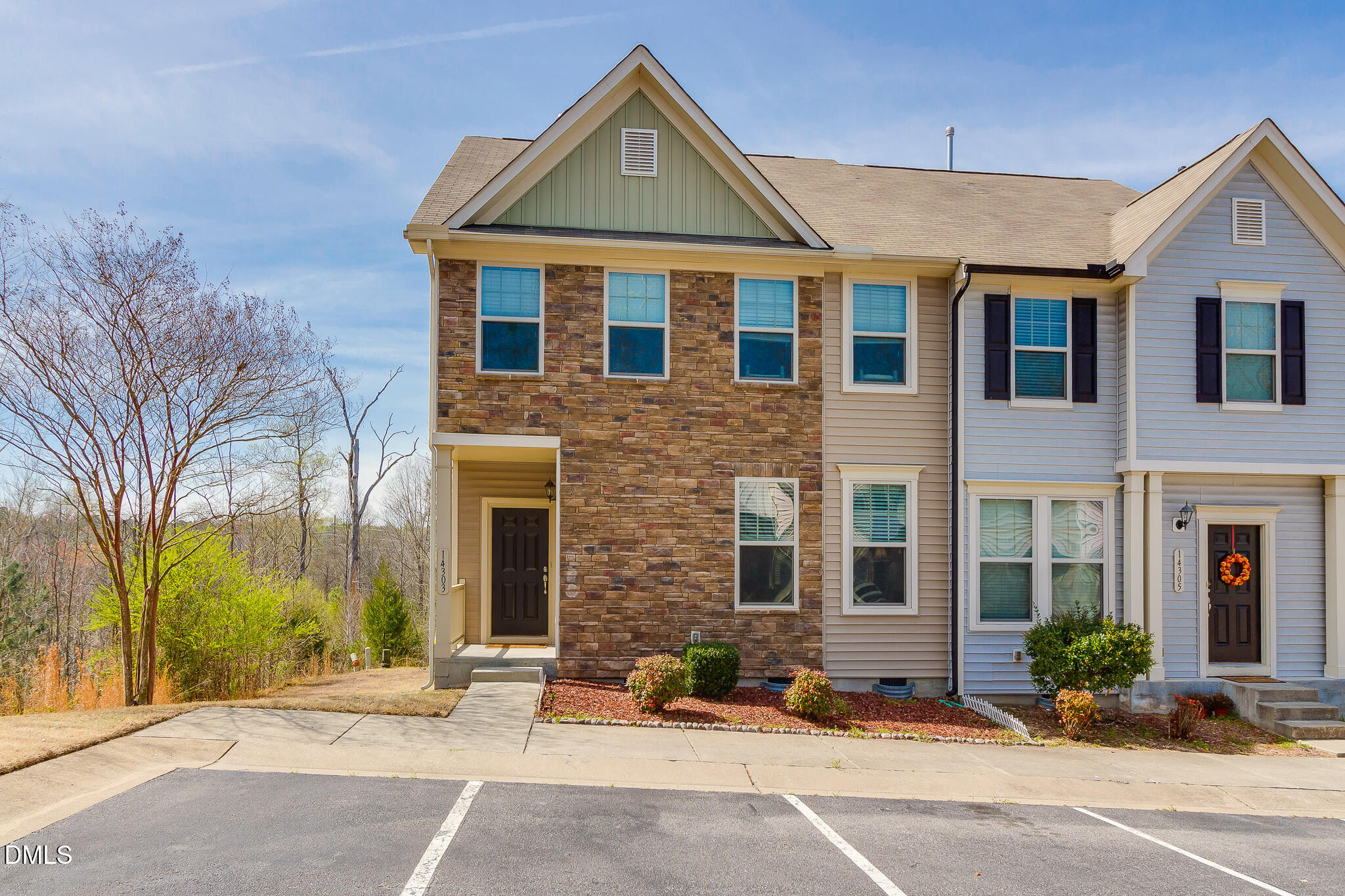 14303 Foxcroft Road Property Photo 2