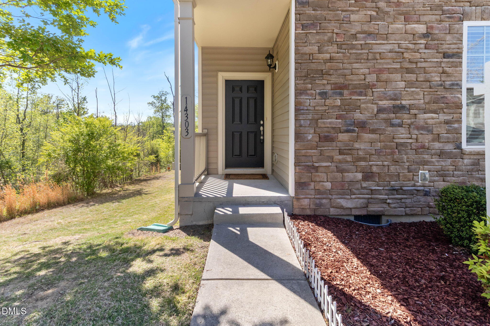 14303 Foxcroft Road Property Photo 4