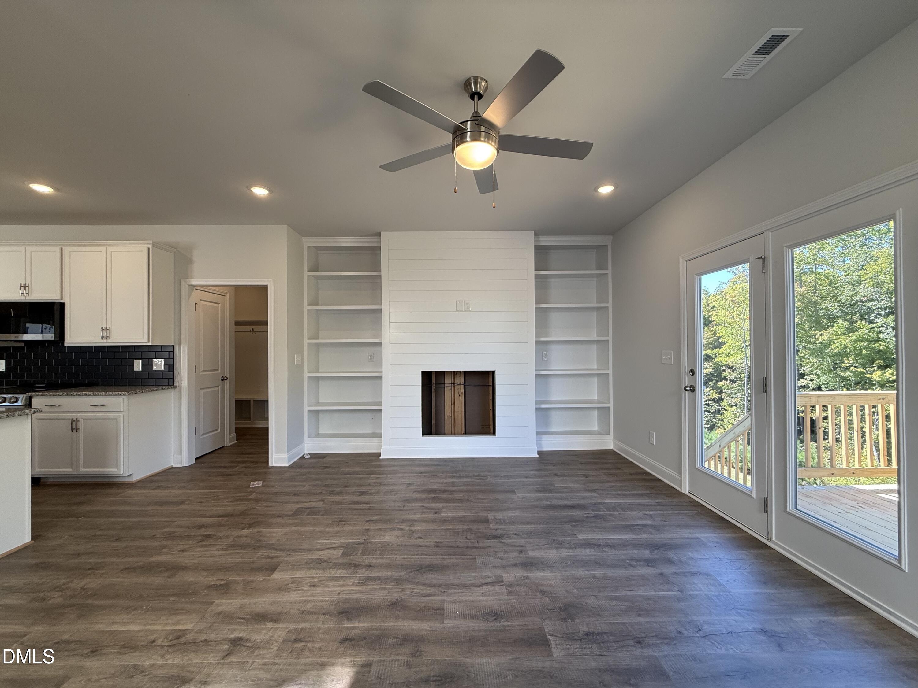 121 Cinnabar Street Property Photo 6