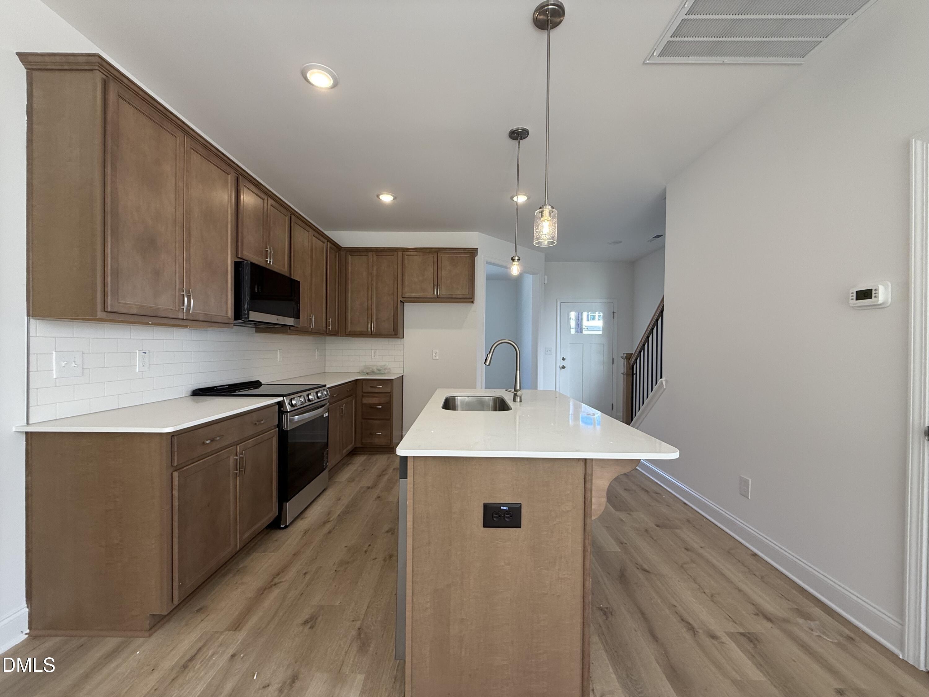 114 Cinnabar Street Property Photo 2