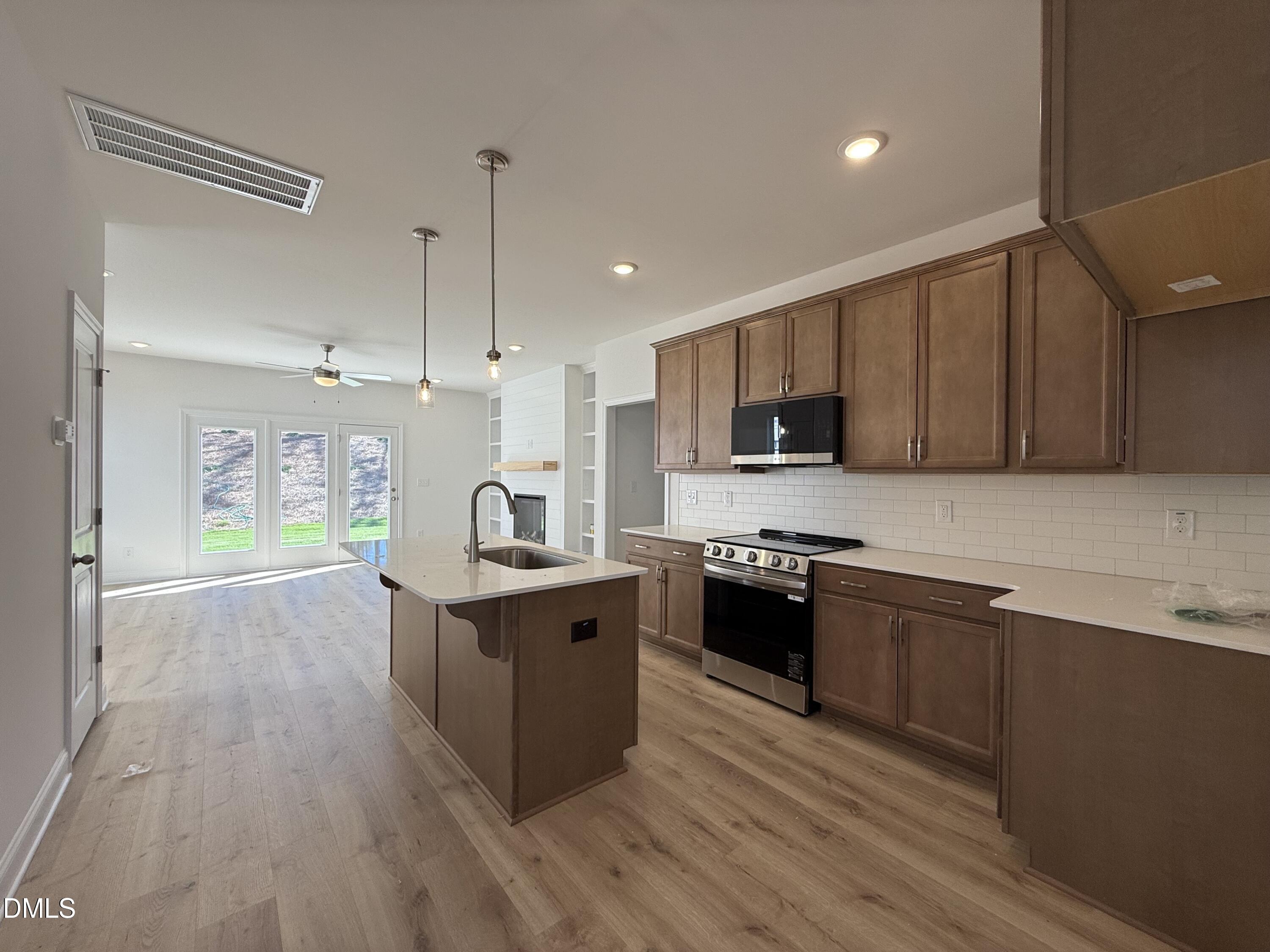 114 Cinnabar Street Property Photo 4