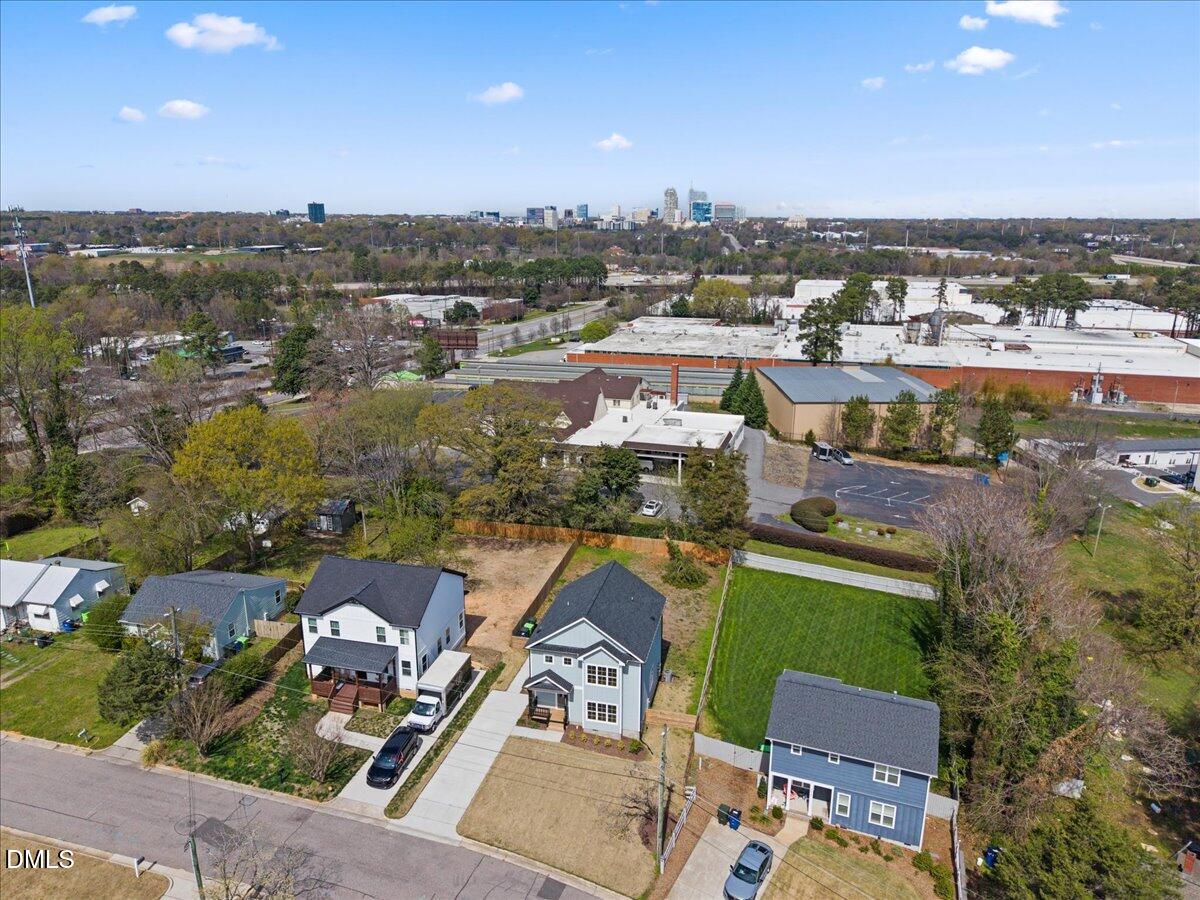 2521 Newbold Street Property Photo 6