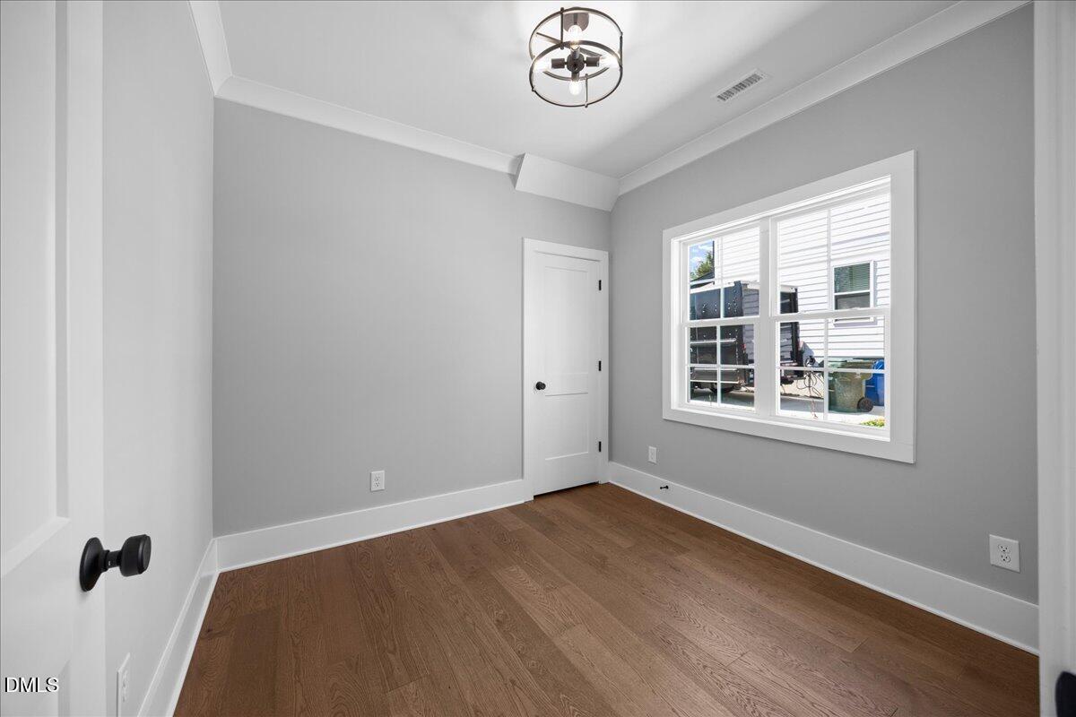2521 Newbold Street Property Photo 24