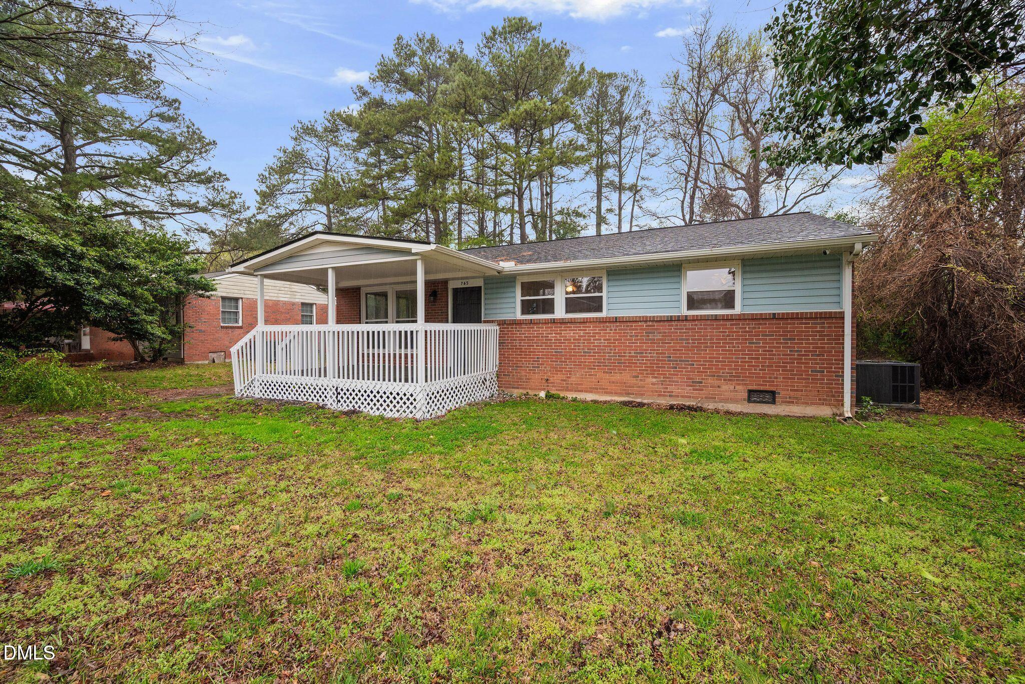 765 Bunche Drive Property Photo 2