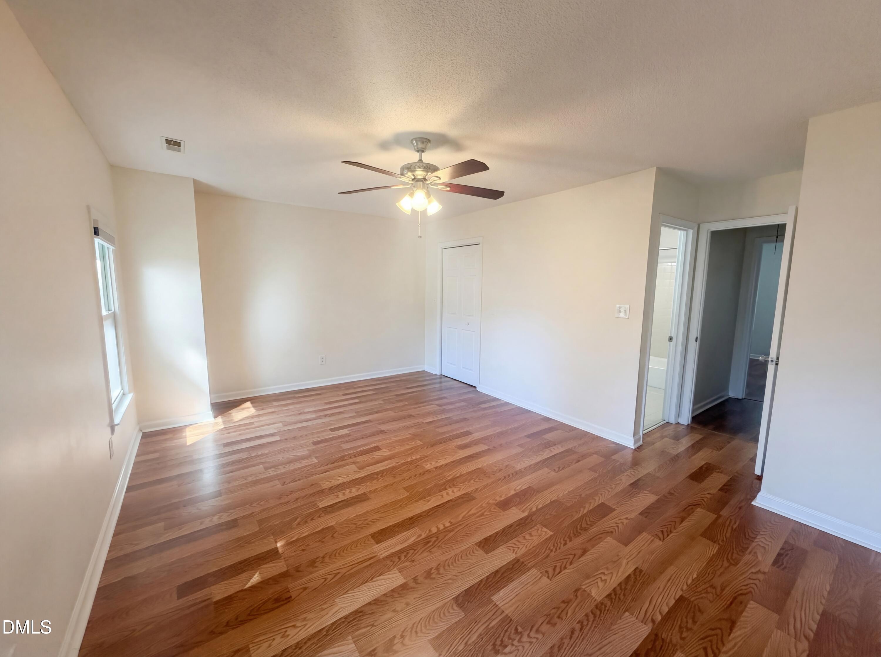 5621 Split Oak Way Property Photo 4