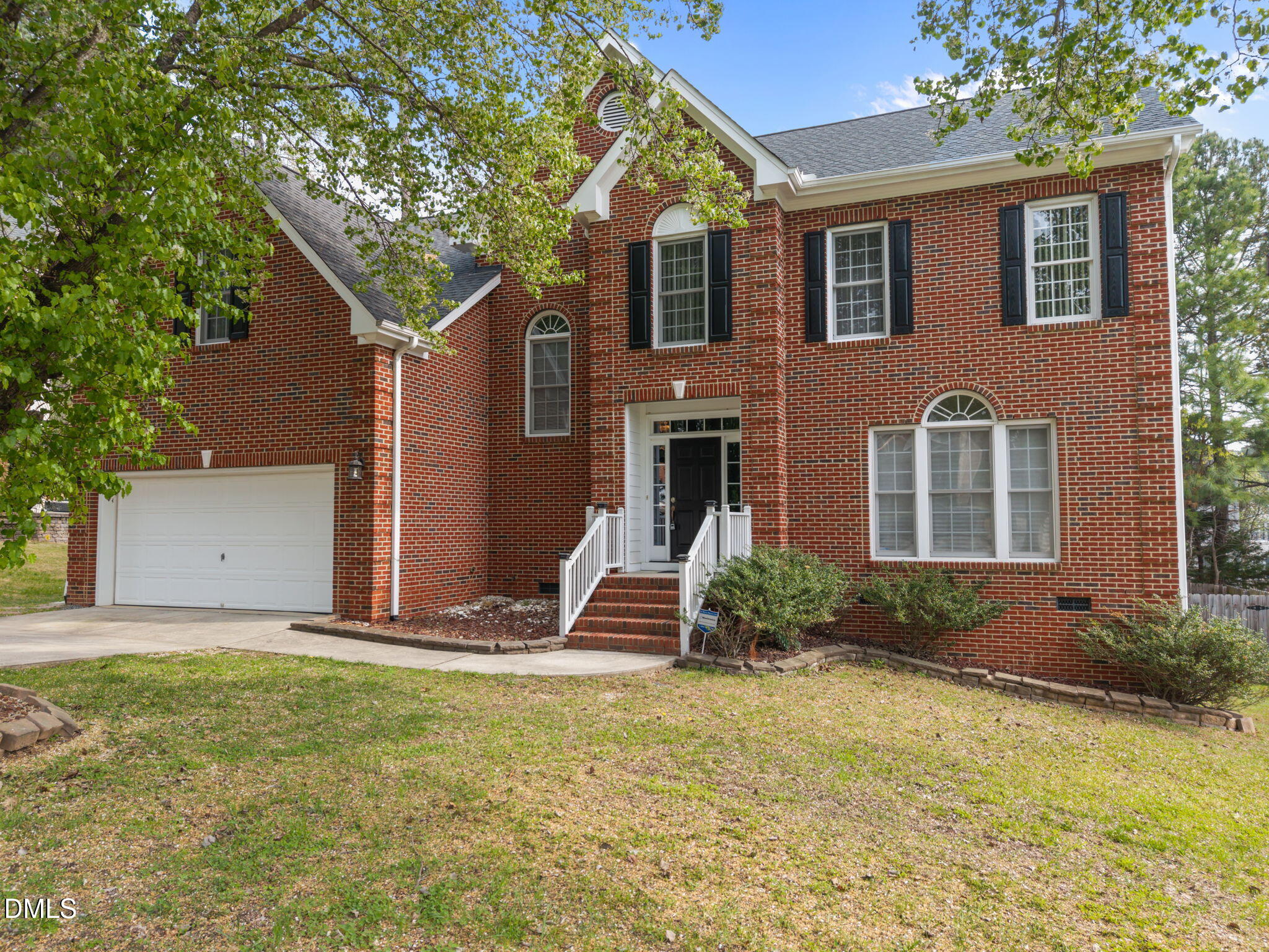 6 Upton Court Property Photo 1