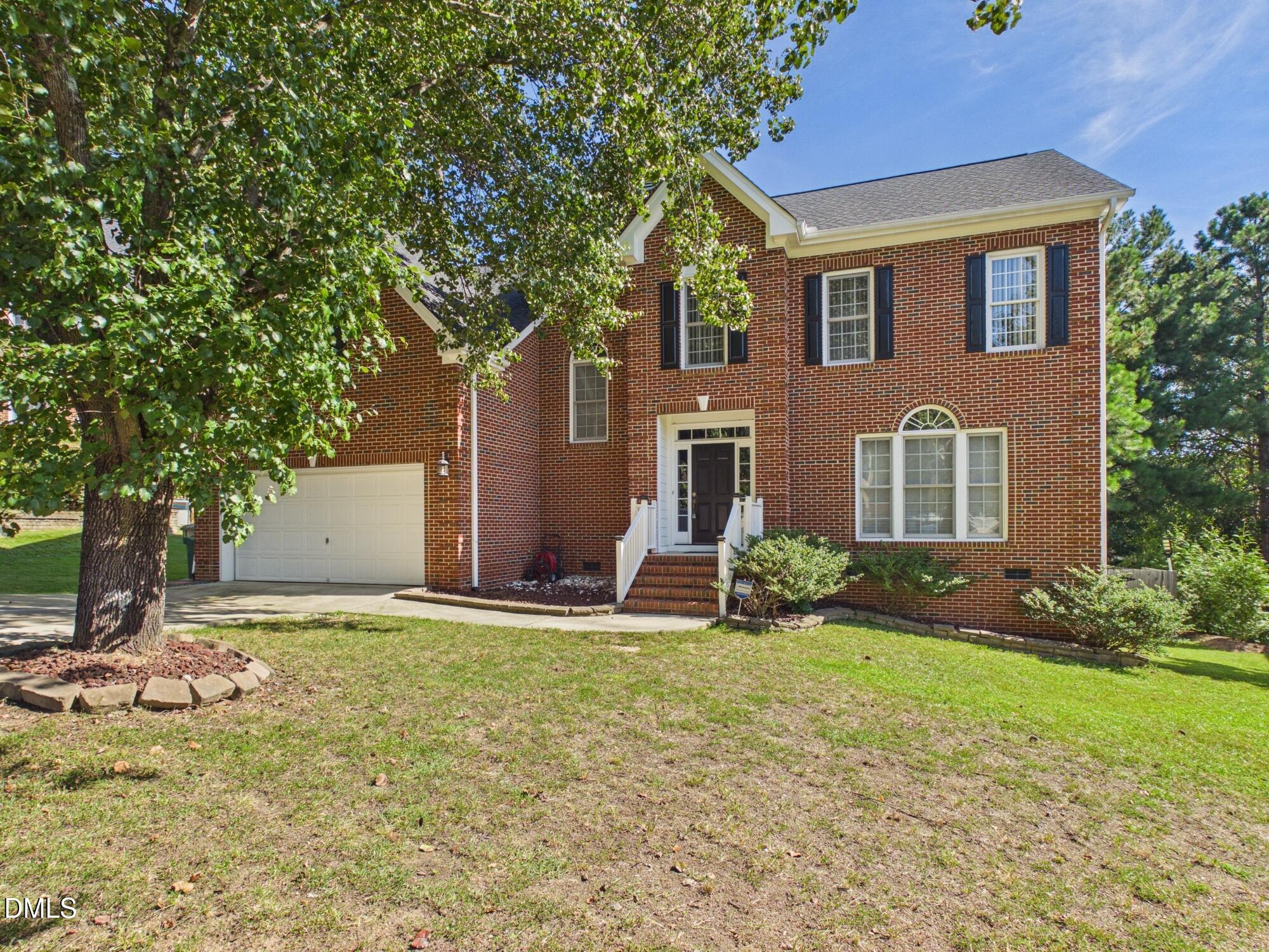 6 Upton Court Property Photo 1
