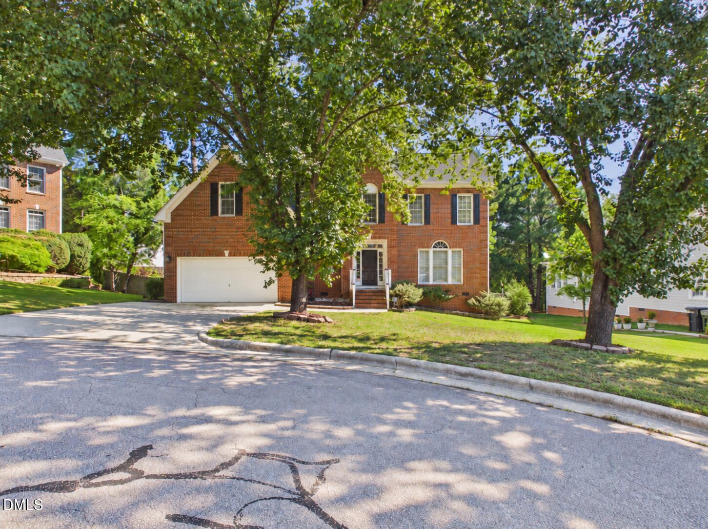6 Upton Court Property Photo 2