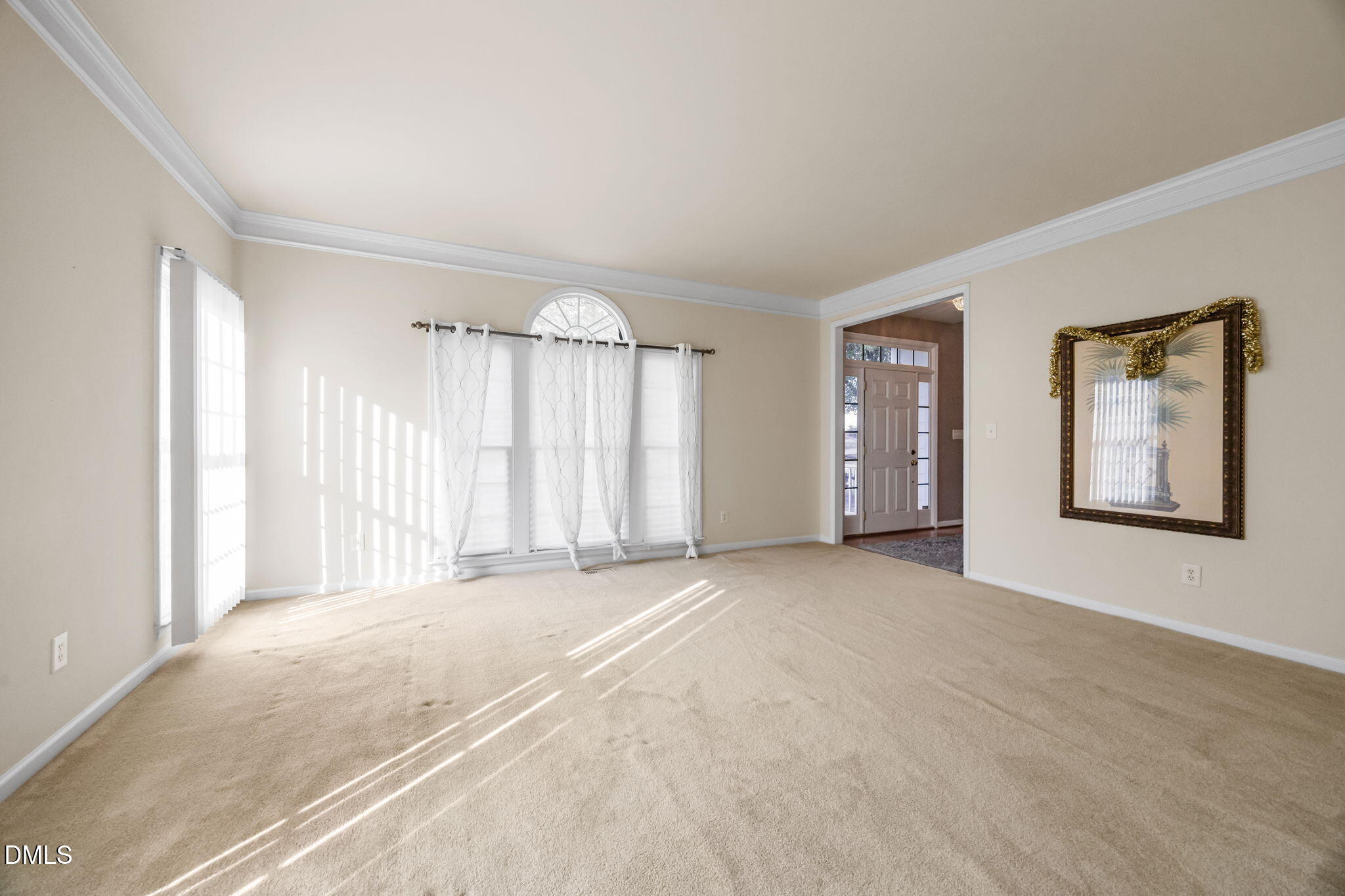 6 Upton Court Property Photo 6