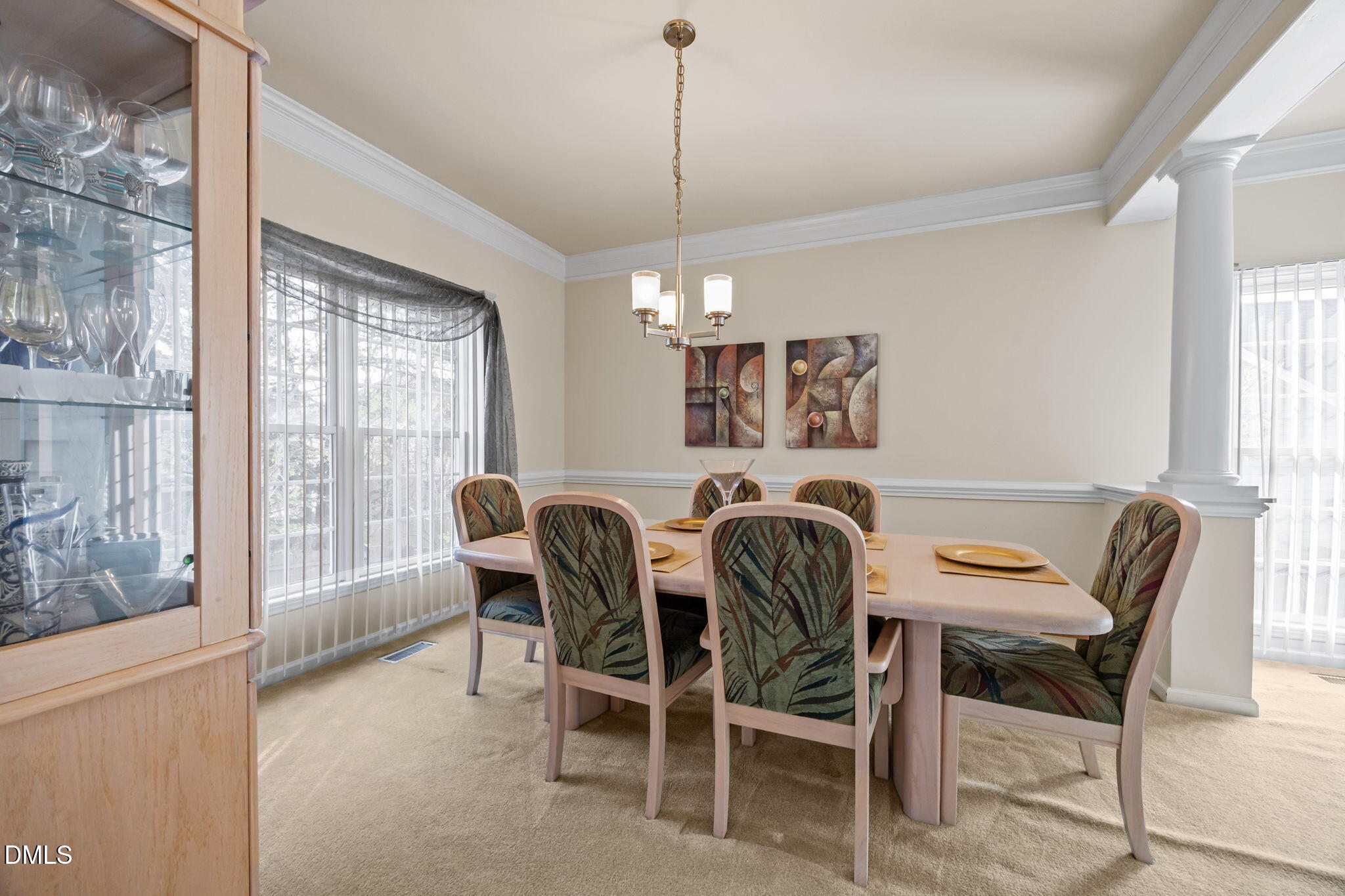 6 Upton Court Property Photo 8