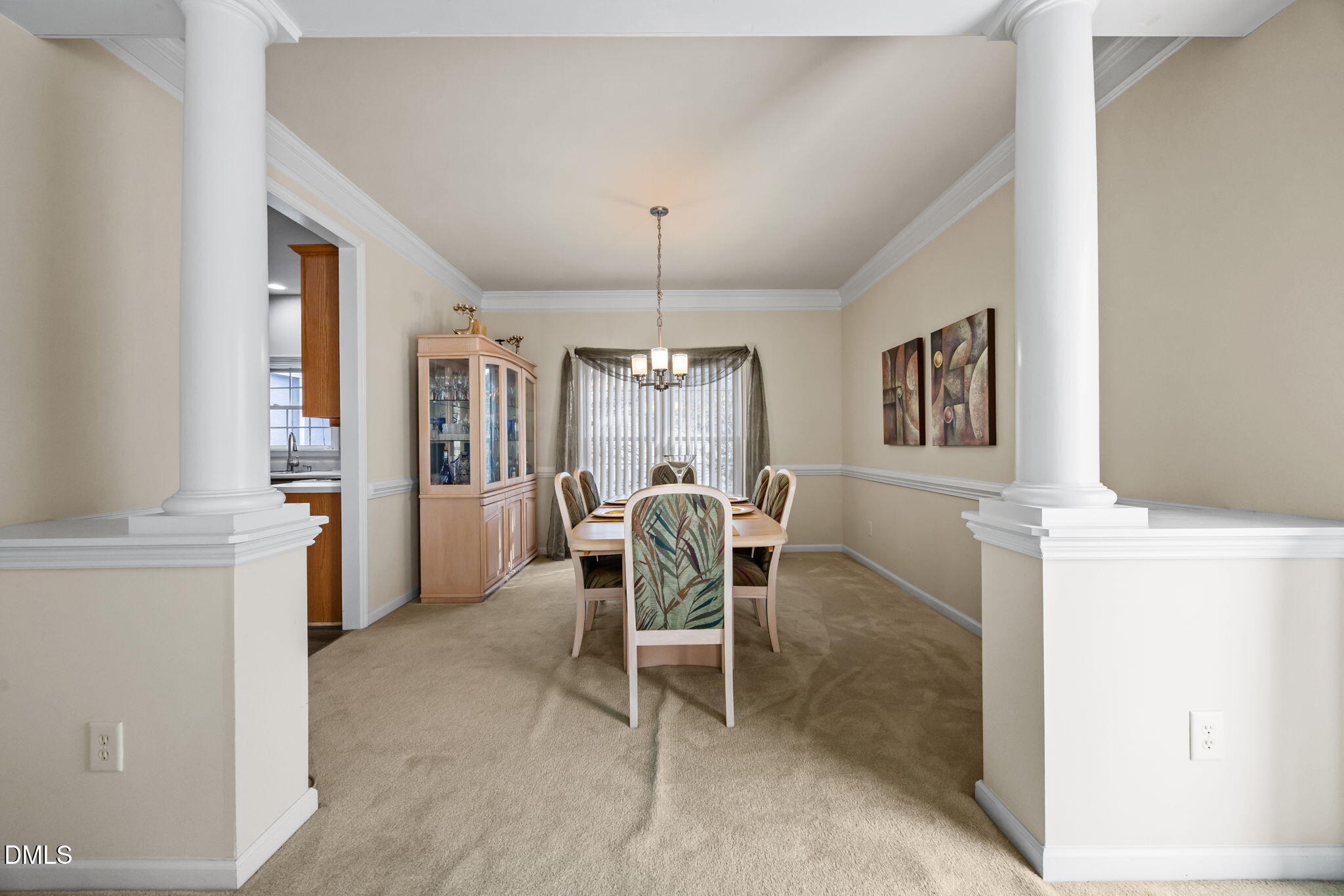 6 Upton Court Property Photo 9