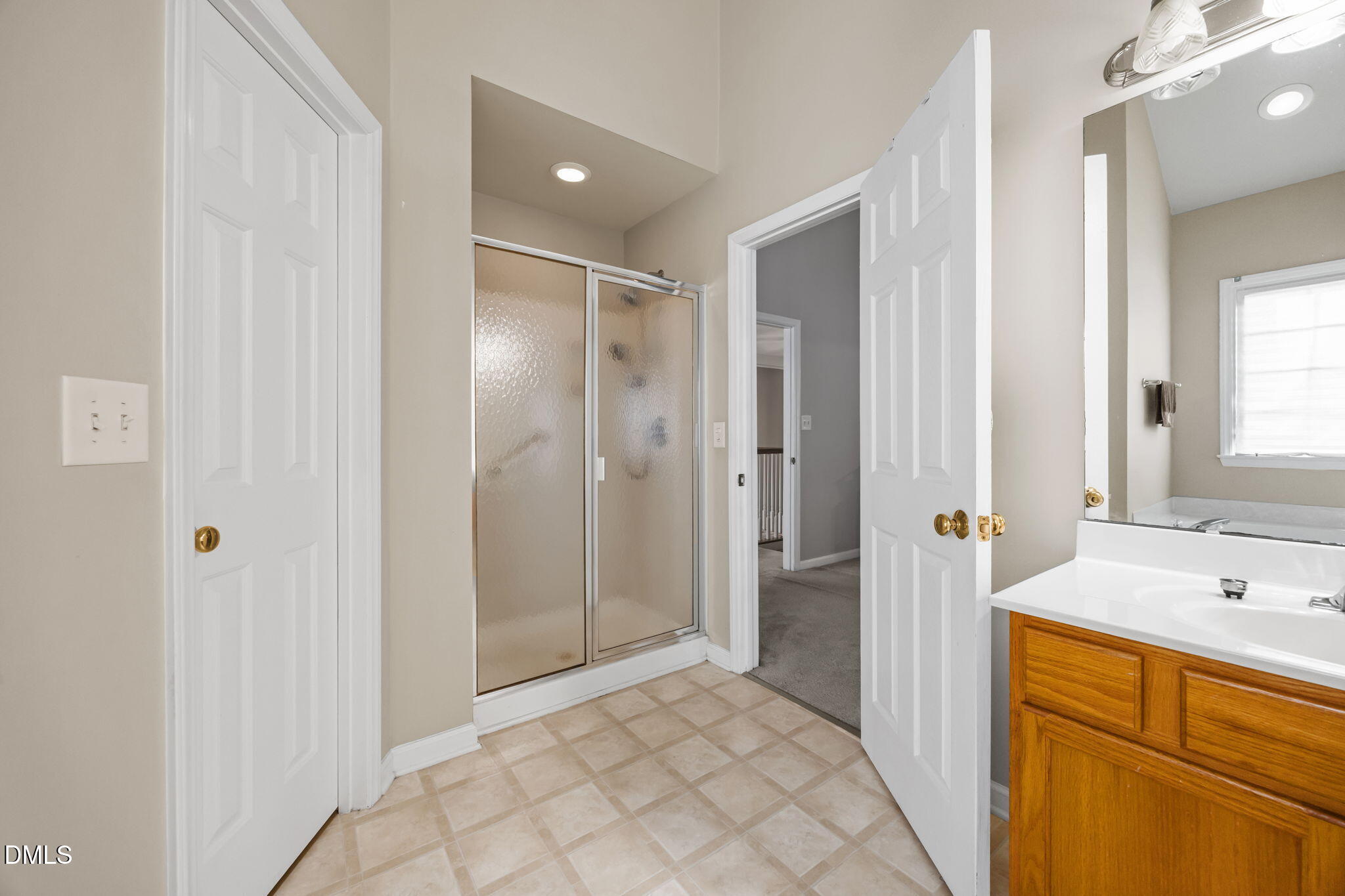 6 Upton Court Property Photo 23