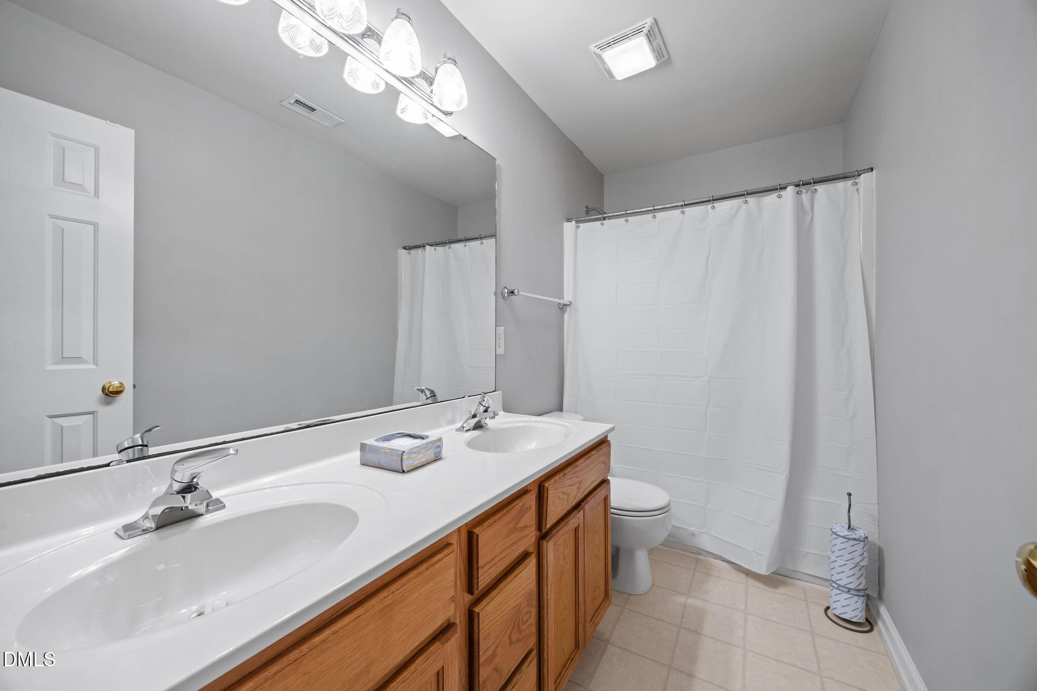 6 Upton Court Property Photo 34