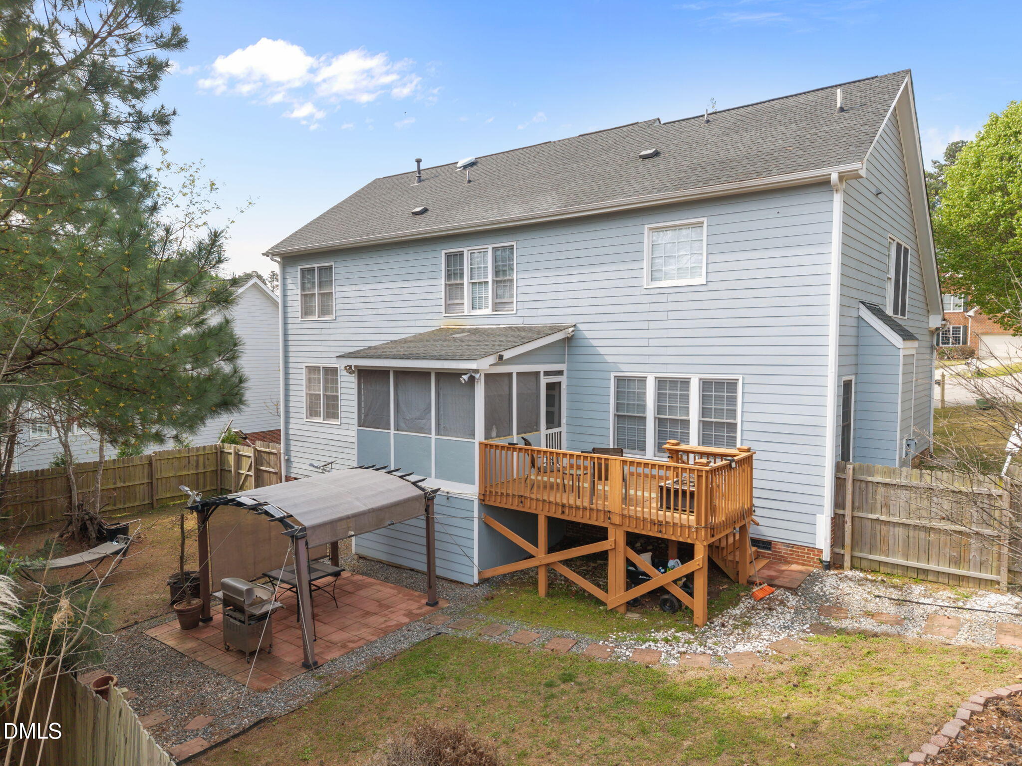 6 Upton Court Property Photo 36