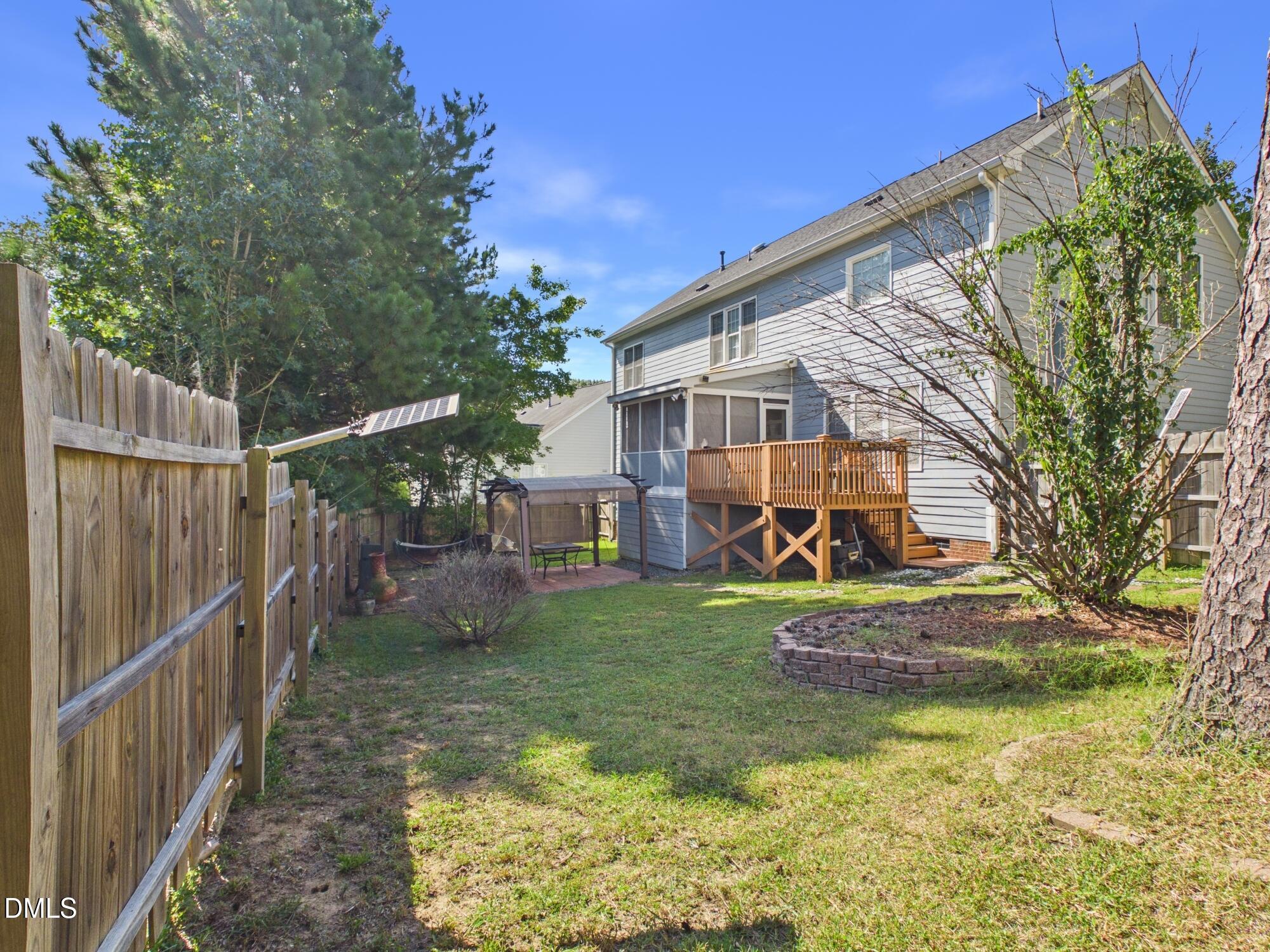 6 Upton Court Property Photo 38