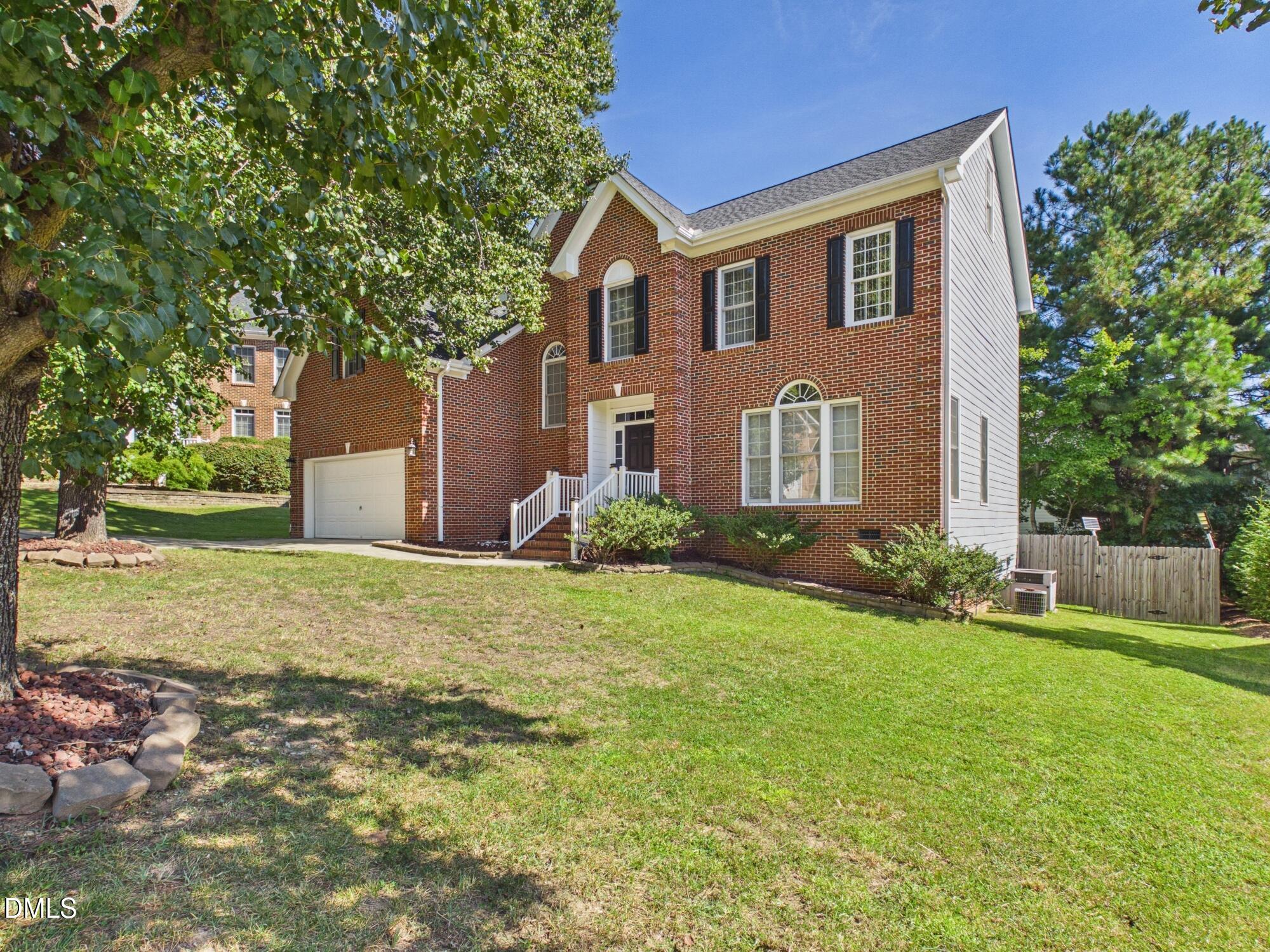 6 Upton Court Property Photo 56