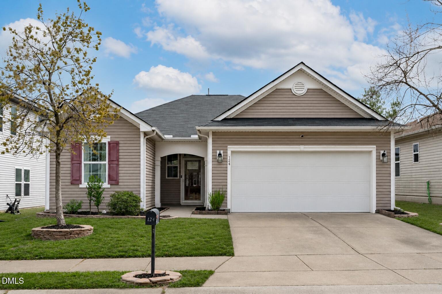 124 Daneborg Road Property Photo 1