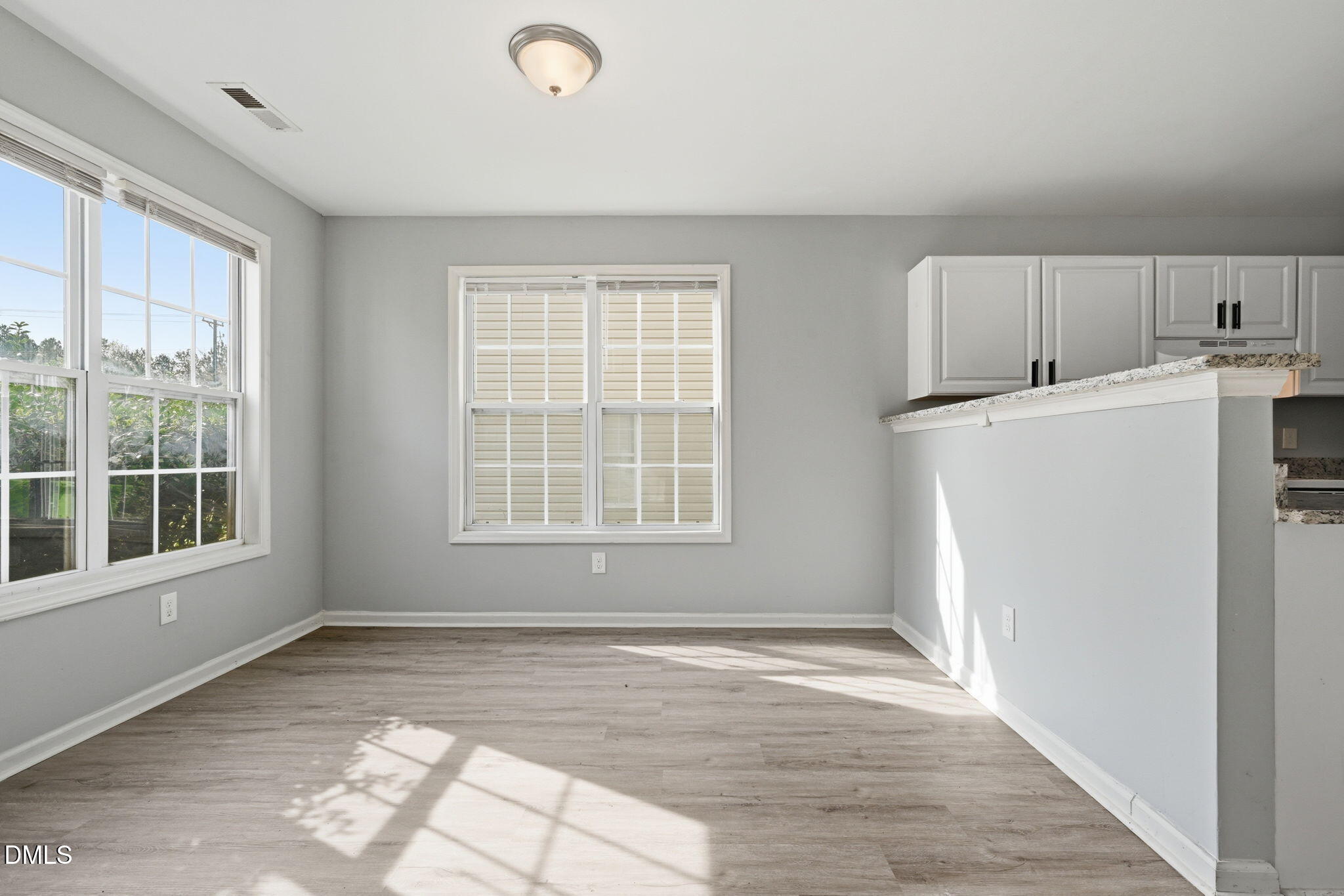 2826 Herndon Village Way Property Photo 6