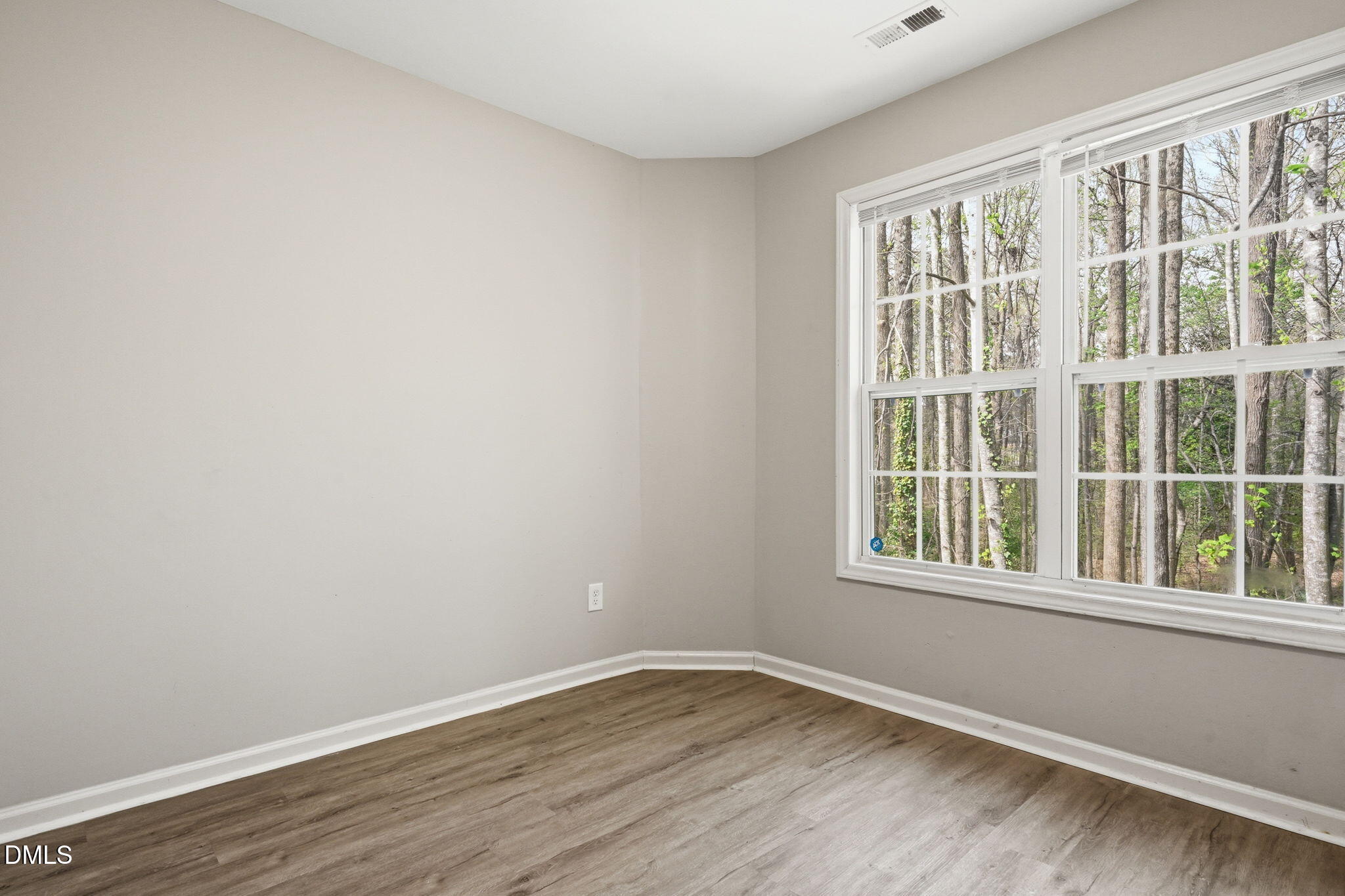 2826 Herndon Village Way Property Photo 13