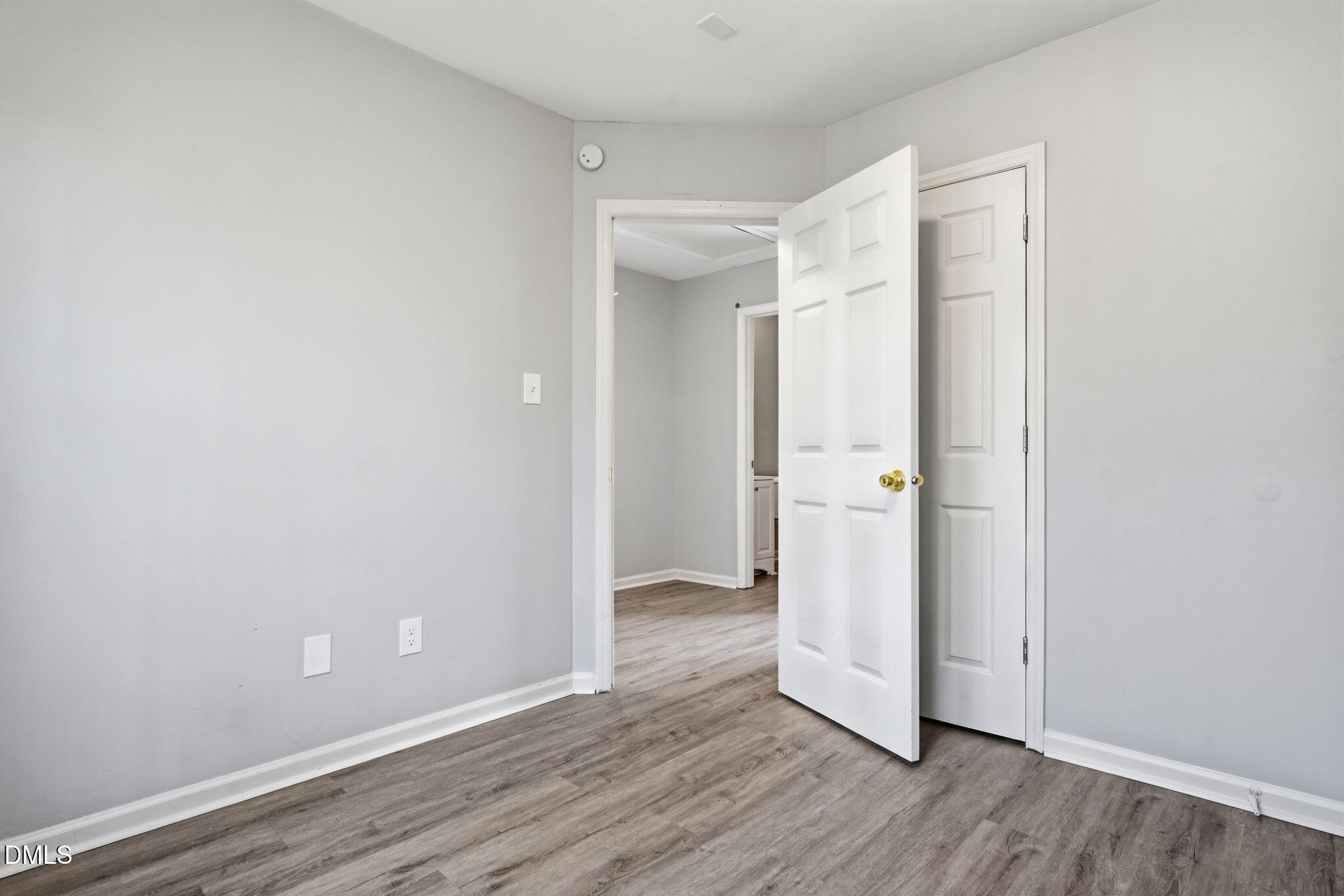 2826 Herndon Village Way Property Photo 14