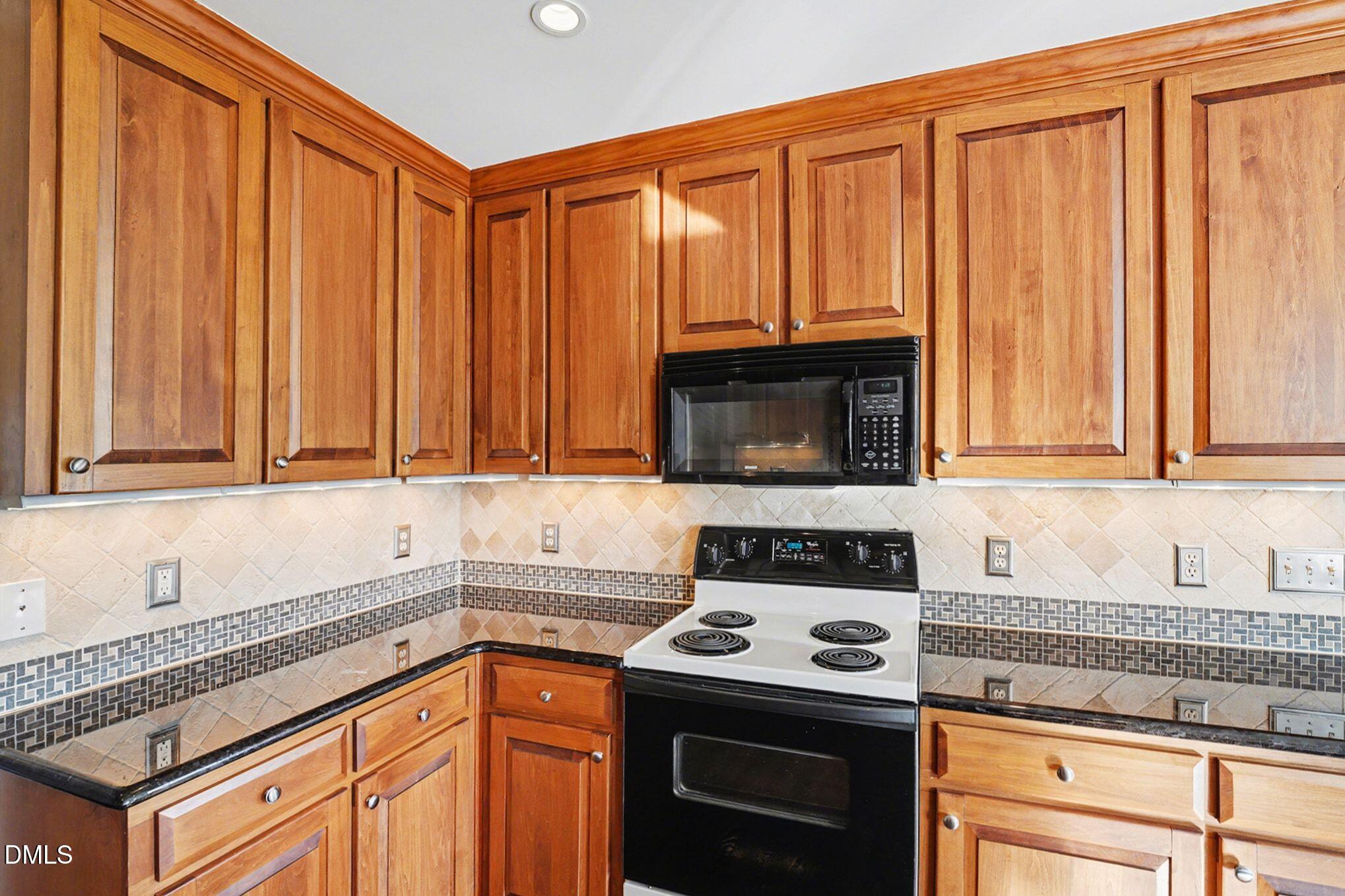 5600 Cardinal Landing Drive Property Photo 24