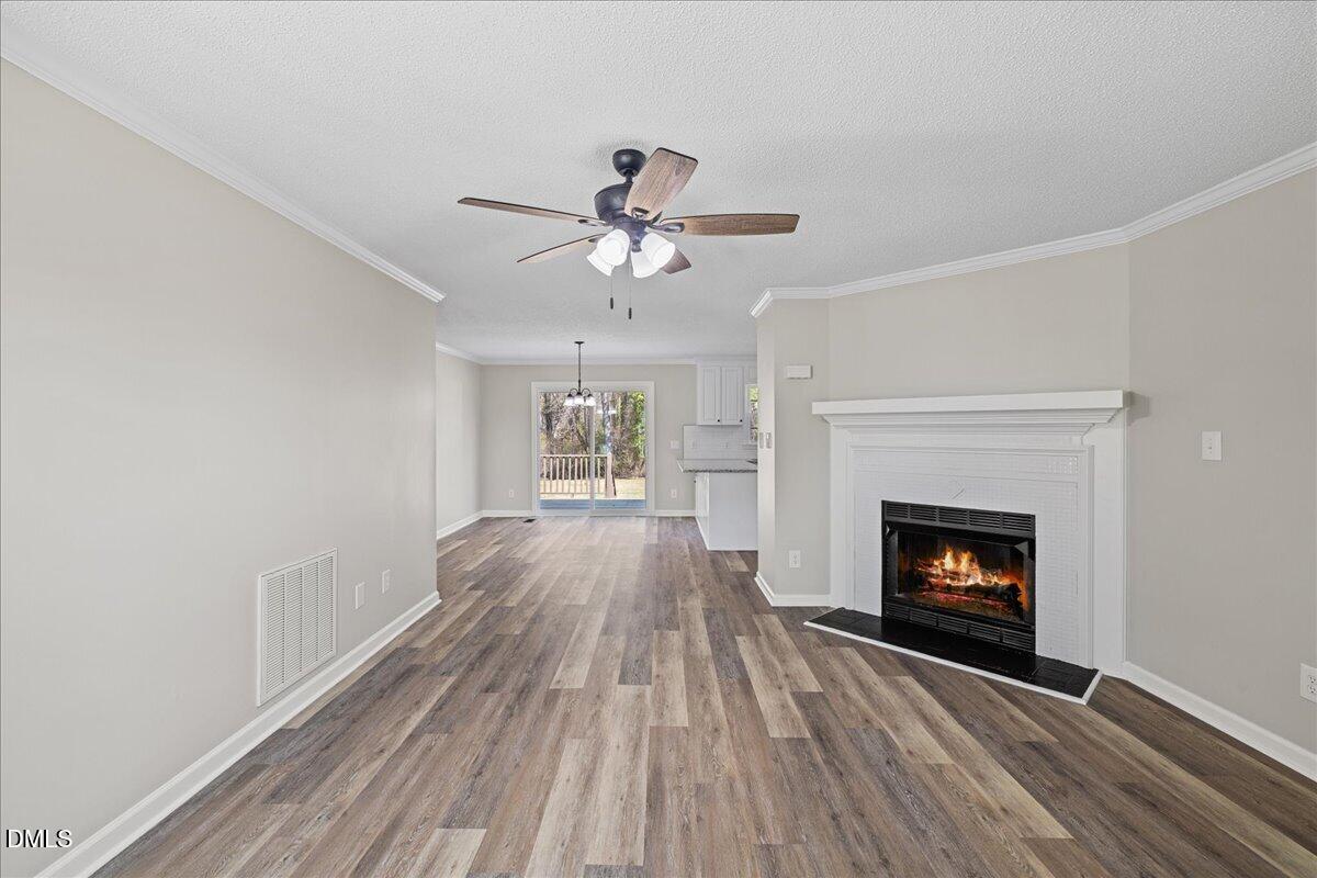 209 Hunters Farm Drive Property Photo 8