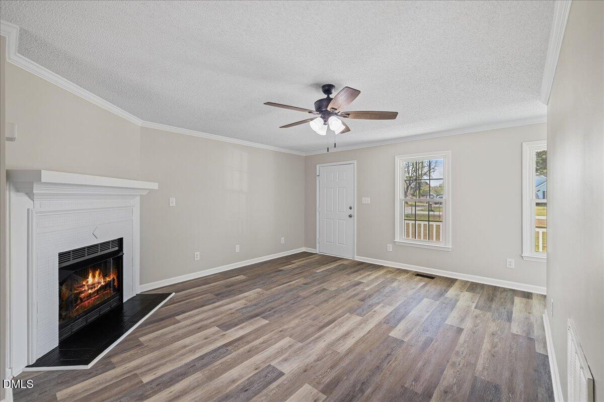 209 Hunters Farm Drive Property Photo 9