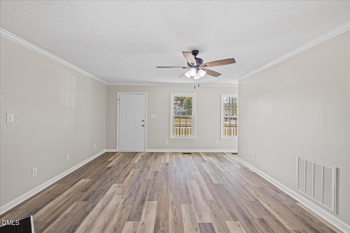209 Hunters Farm Drive Property Photo 10