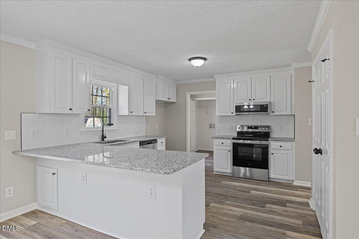 209 Hunters Farm Drive Property Photo 15