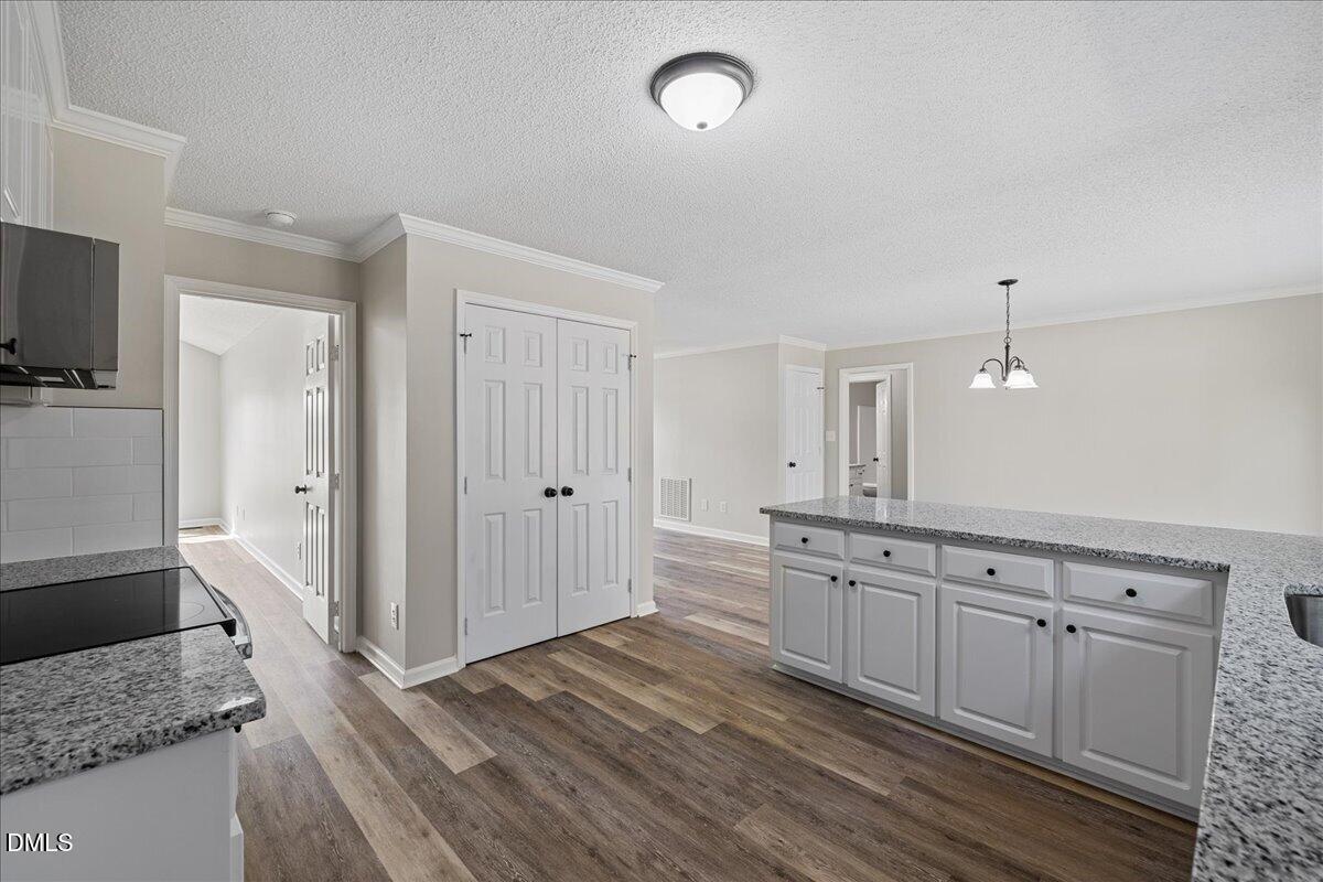 209 Hunters Farm Drive Property Photo 17