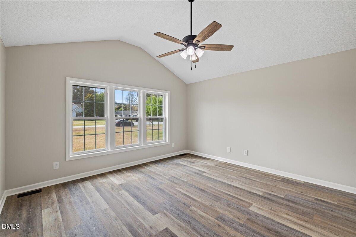 209 Hunters Farm Drive Property Photo 20